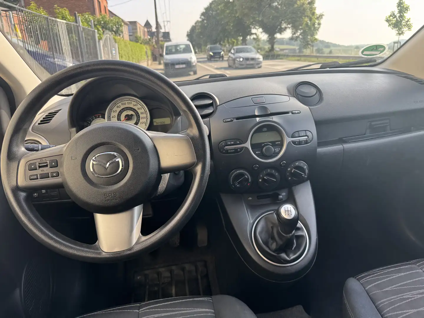 Mazda 2 1.3i Sport - 2
