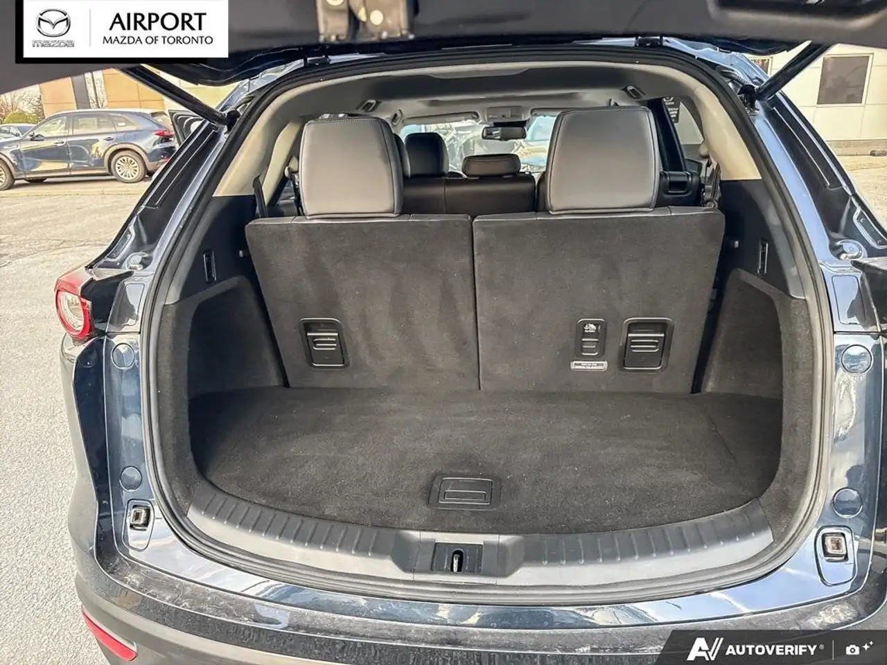 Mazda CX-9 снимка Mazda CX-9