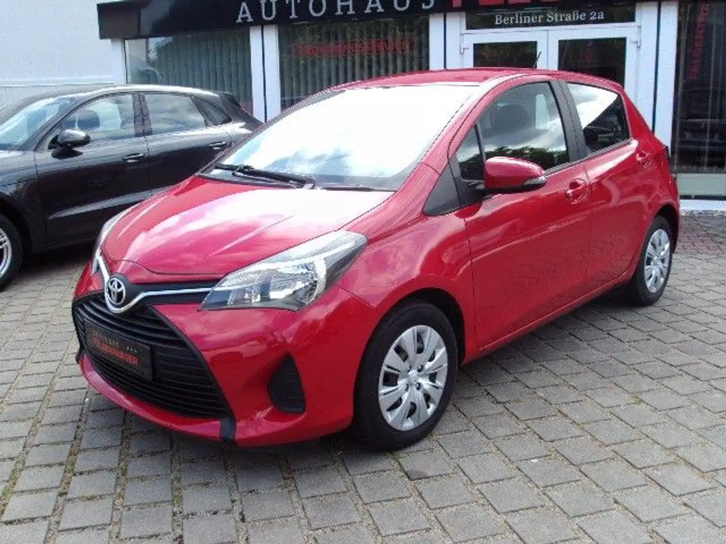 Toyota Yaris 1.0 "Trend" Rot - 1