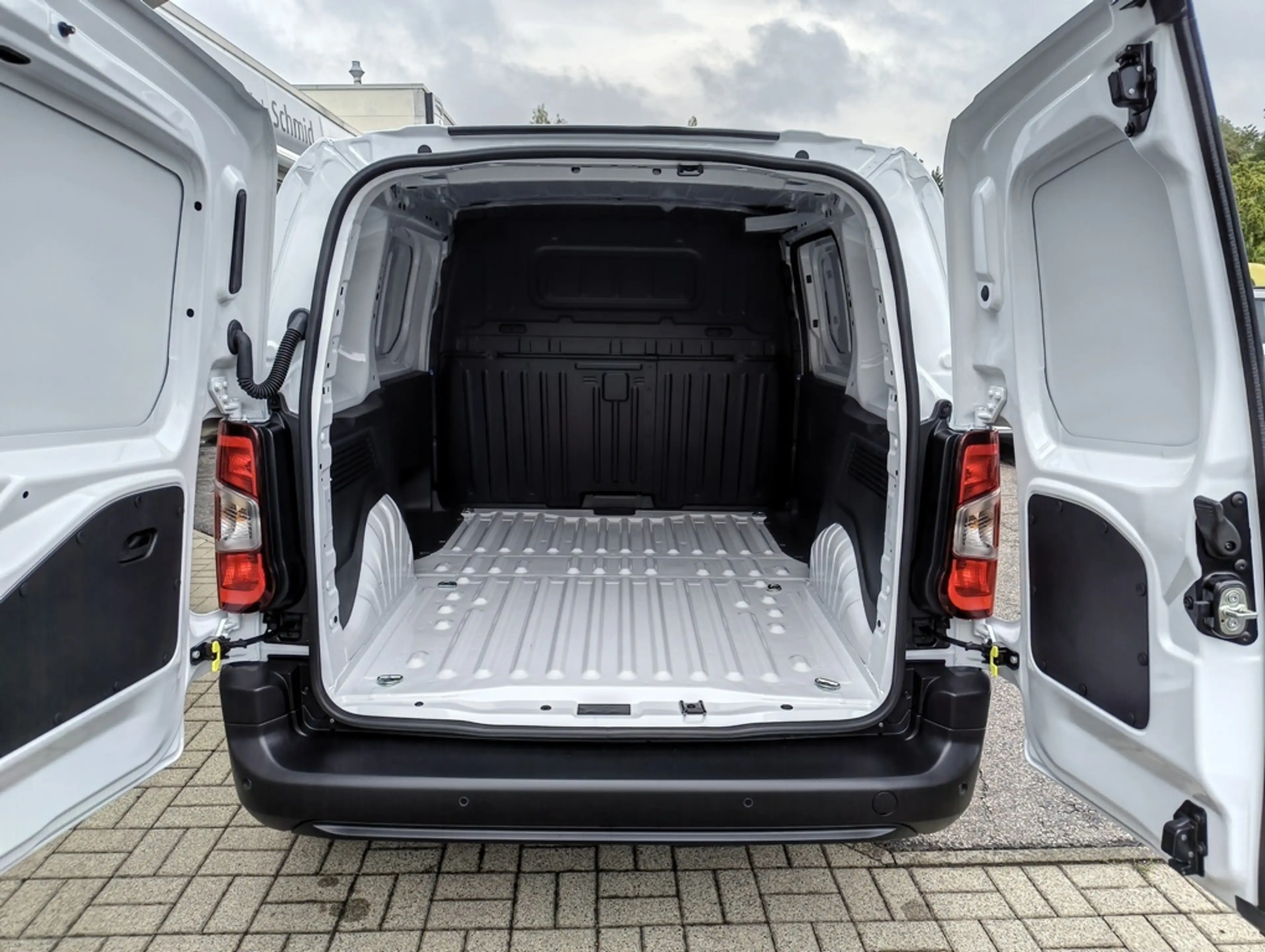 Fiat Doblo 1.5 Diesel M Doblo M Light KAWA 100 MT6 — photo 7