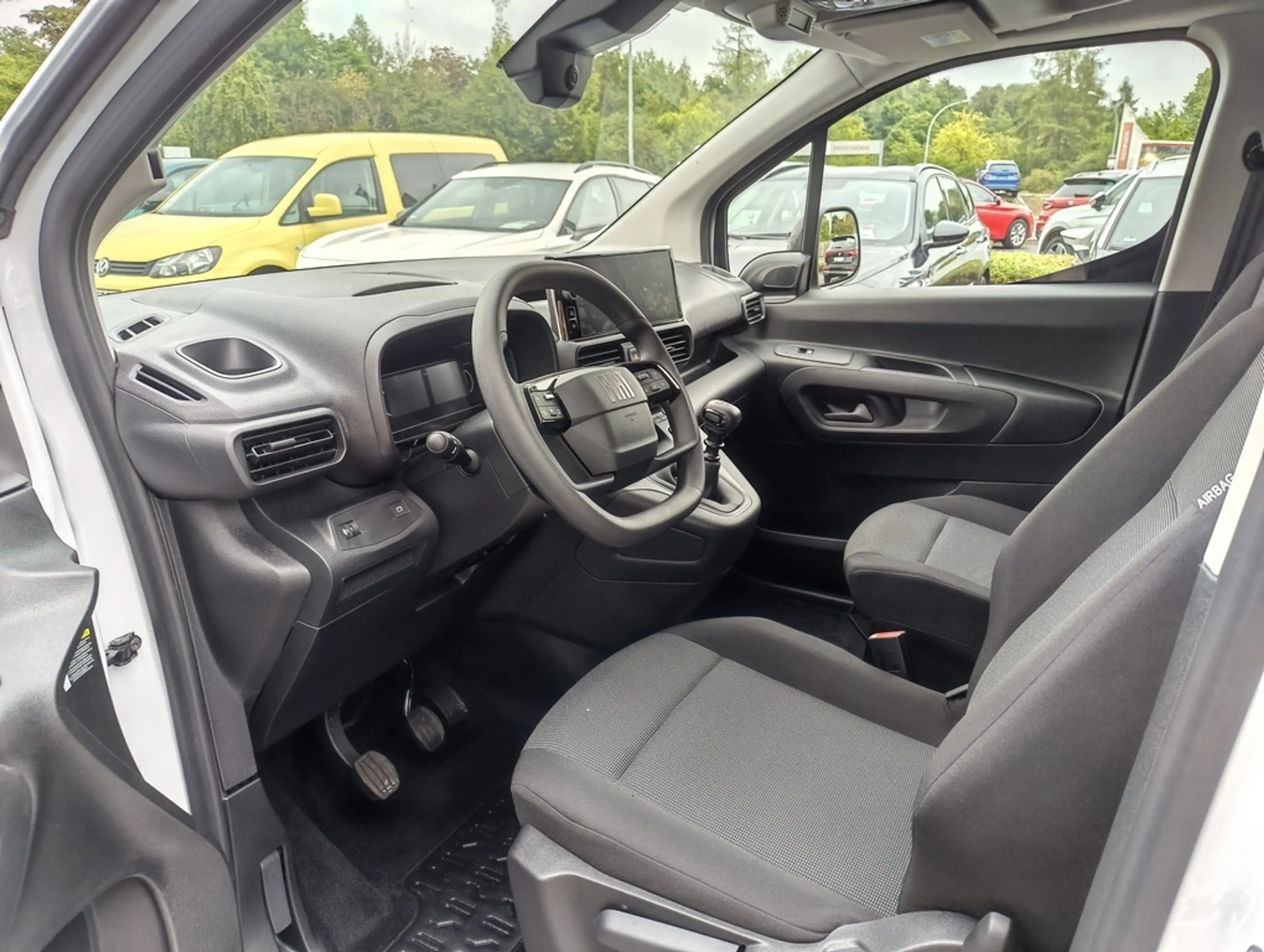 Fiat Doblo 1.5 Diesel M Doblo M Light KAWA 100 MT6 — photo 8
