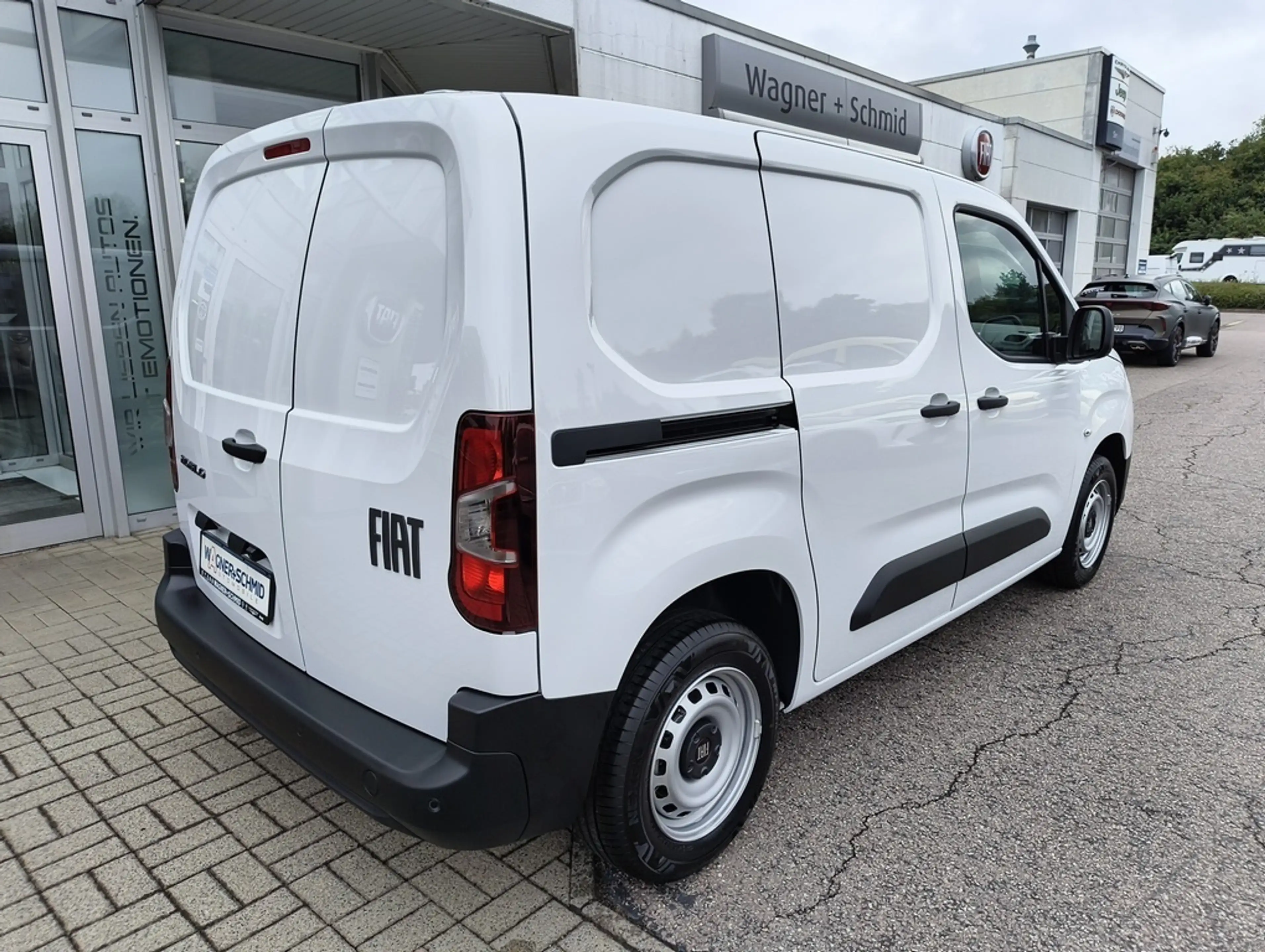 Fiat Doblo 1.5 Diesel M Doblo M Light KAWA 100 MT6 — photo 4