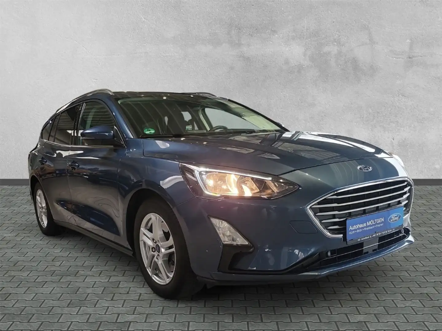 Ford Focus Turnier Cool&Connect AHK-klappbar-Navi-Klimaautoma Blau - 2