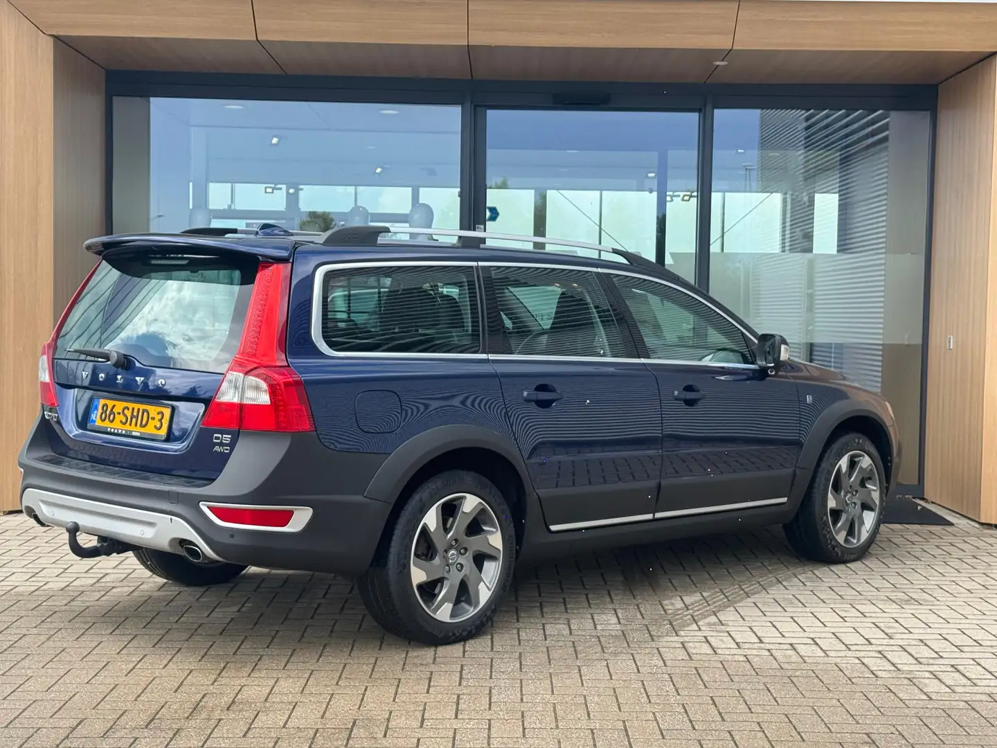 Volvo XC70 D5 AWD Ocean Race | Youngtimer | Volledig dealeron Albastru - 2