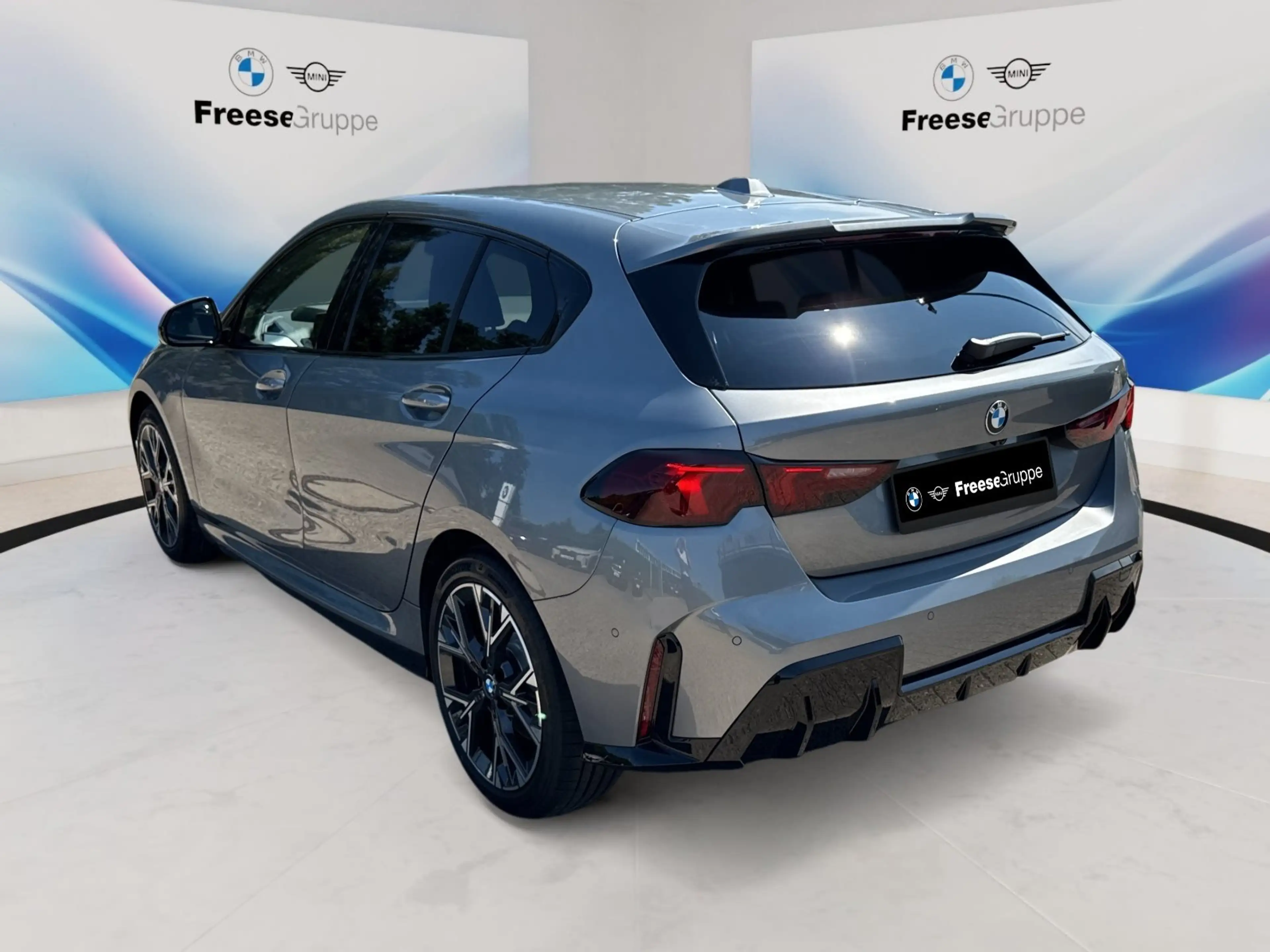 BMW 118 d 360° HEAD-UP RFK HIFI LENKRADHZ SPORTSITZE — photo 4