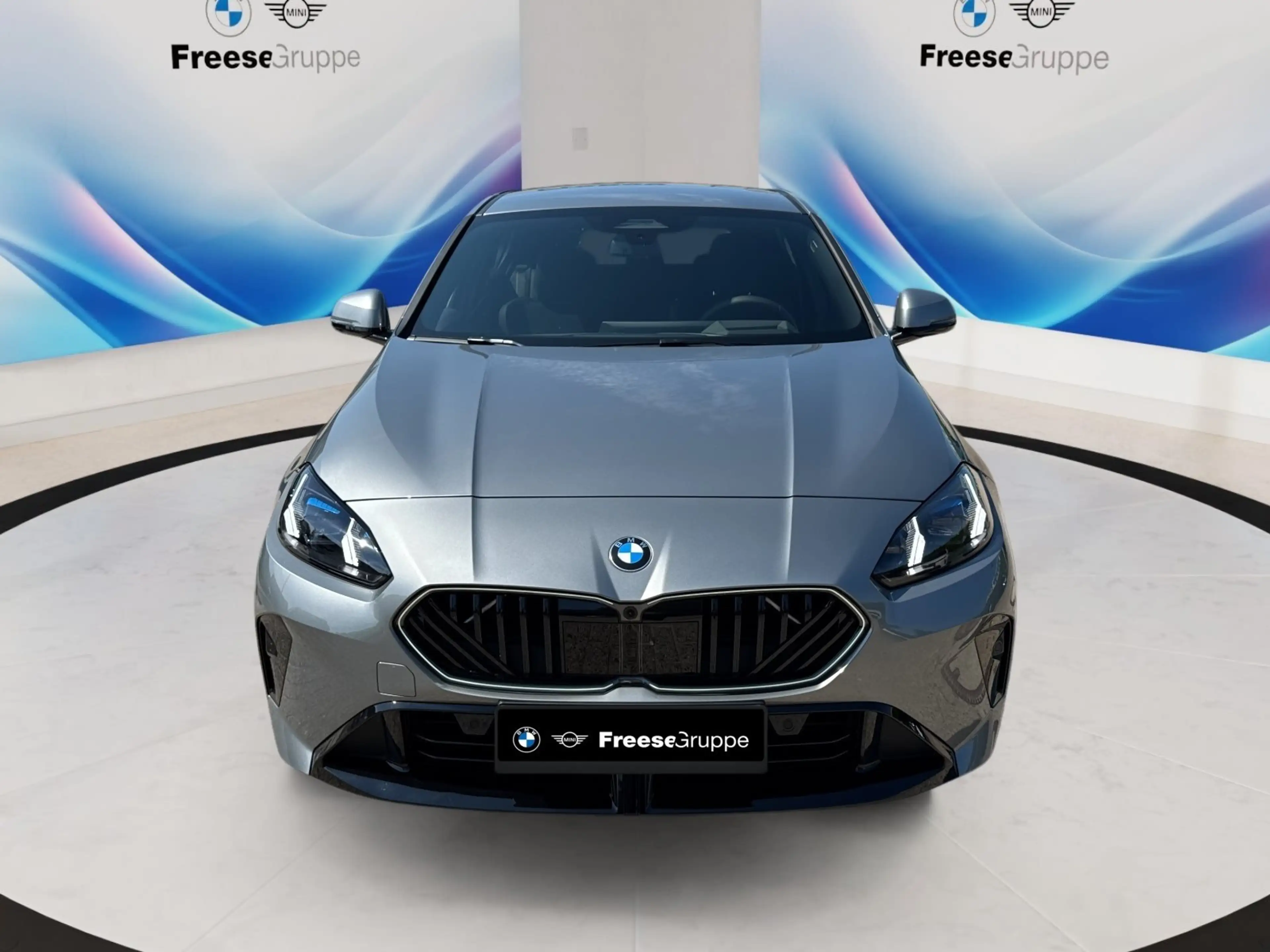 BMW 118 d 360° HEAD-UP RFK HIFI LENKRADHZ SPORTSITZE — photo 2