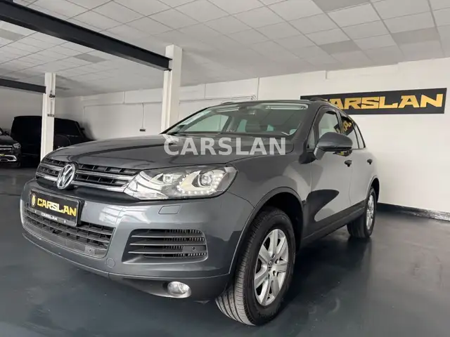 Volkswagen Touareg view 7