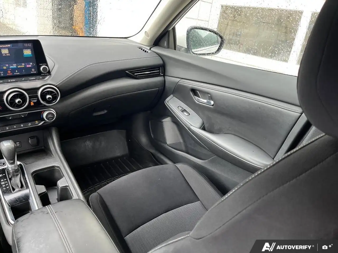 Nissan Sentra снимка Nissan Sentra