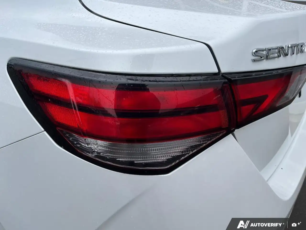 Nissan Sentra снимка Nissan Sentra