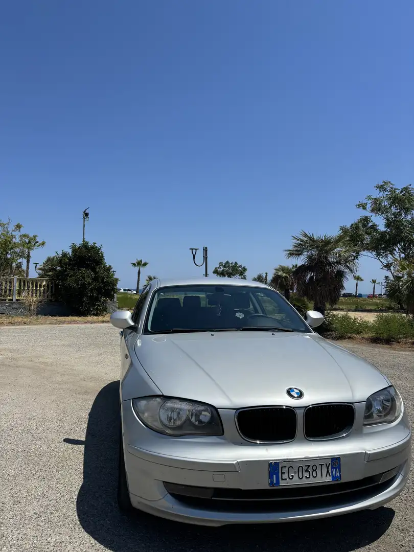 BMW 116 FUTURA - 2