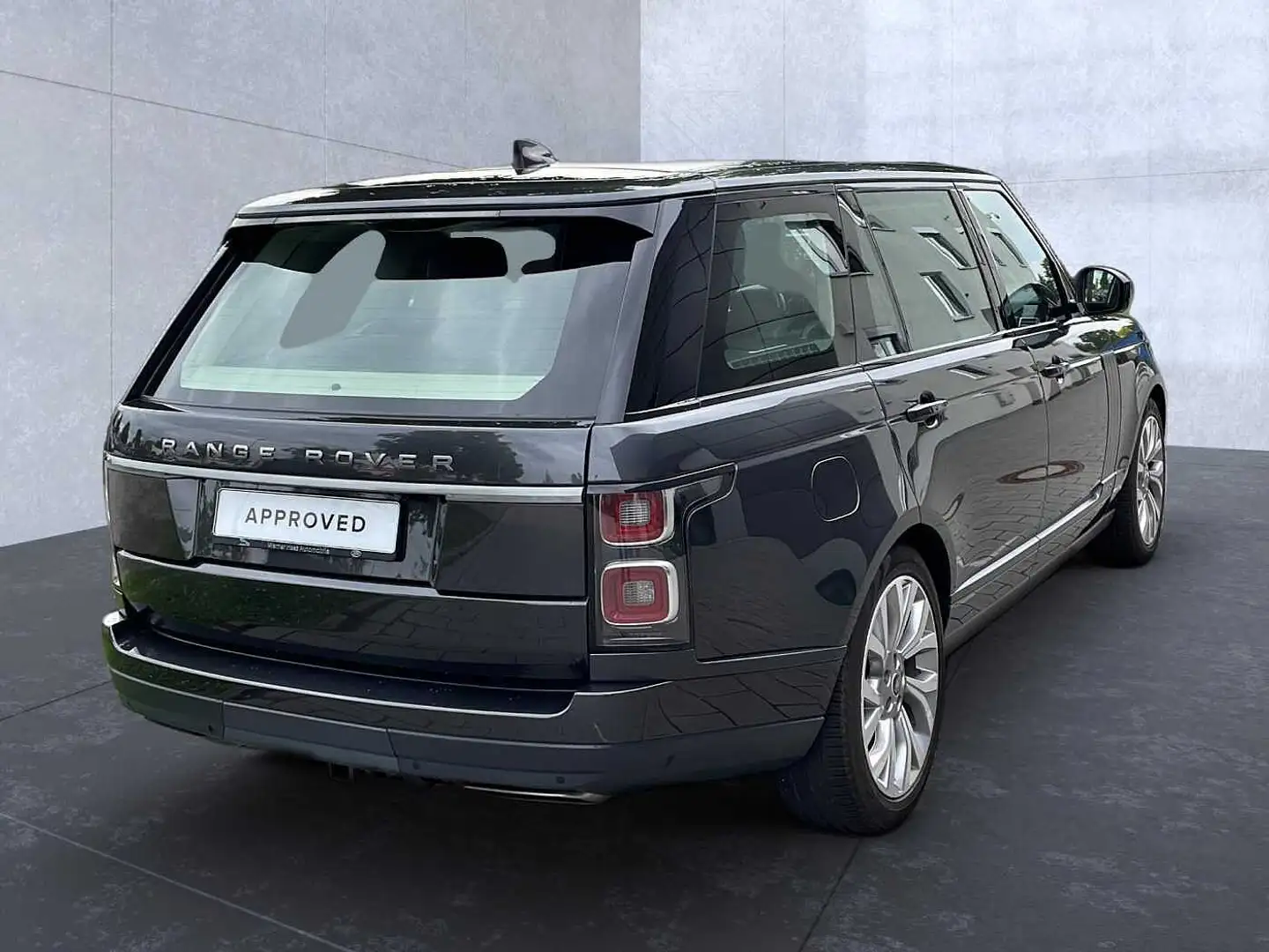 Land Rover Range Rover P400e LWB Plug-in Hybrid Vogue Šedá - 2