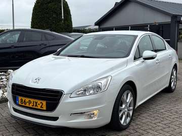1.6 Benzine Sedan 2011 Wit Sportvelgen 144.000 KM