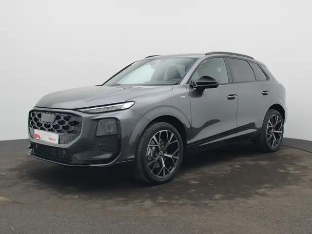 Audi Q3 view 2