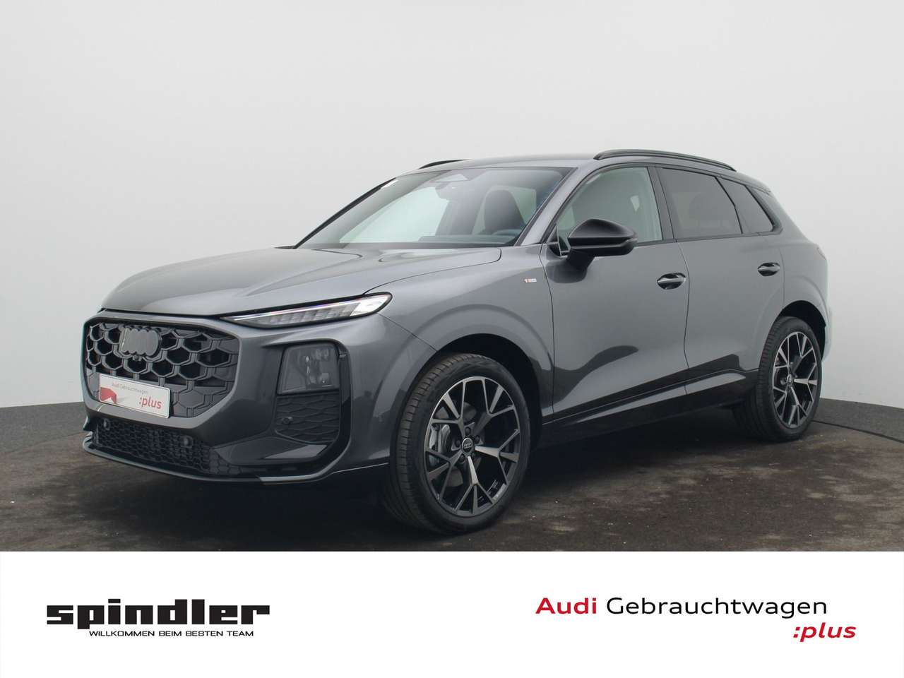 Audi Q3 — Audi Q3 S-Line TFSI quattro S-tronic/ TechPlus,Matrix