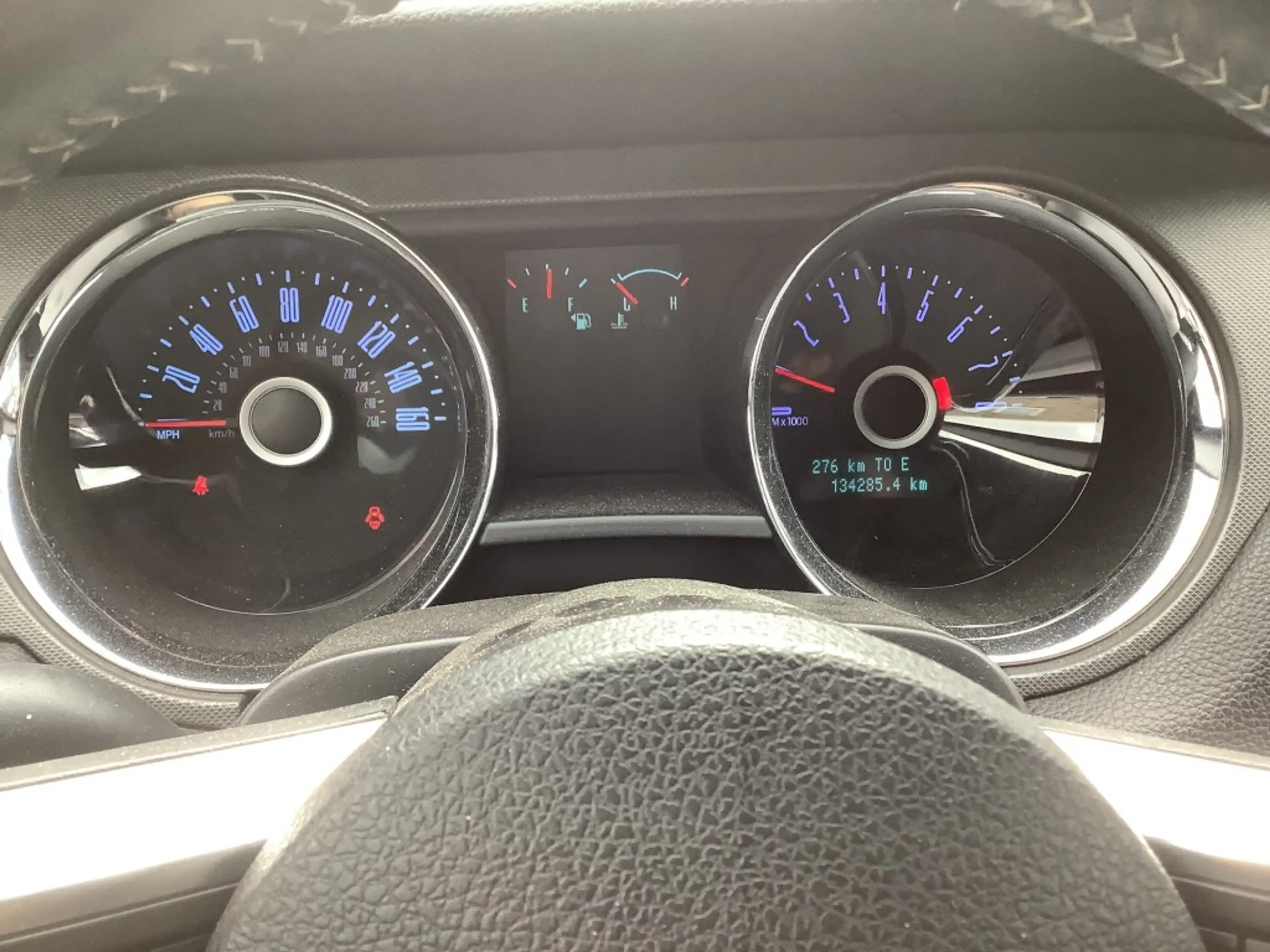 Ford Mustang 3.7 V6 fastback — photo 14