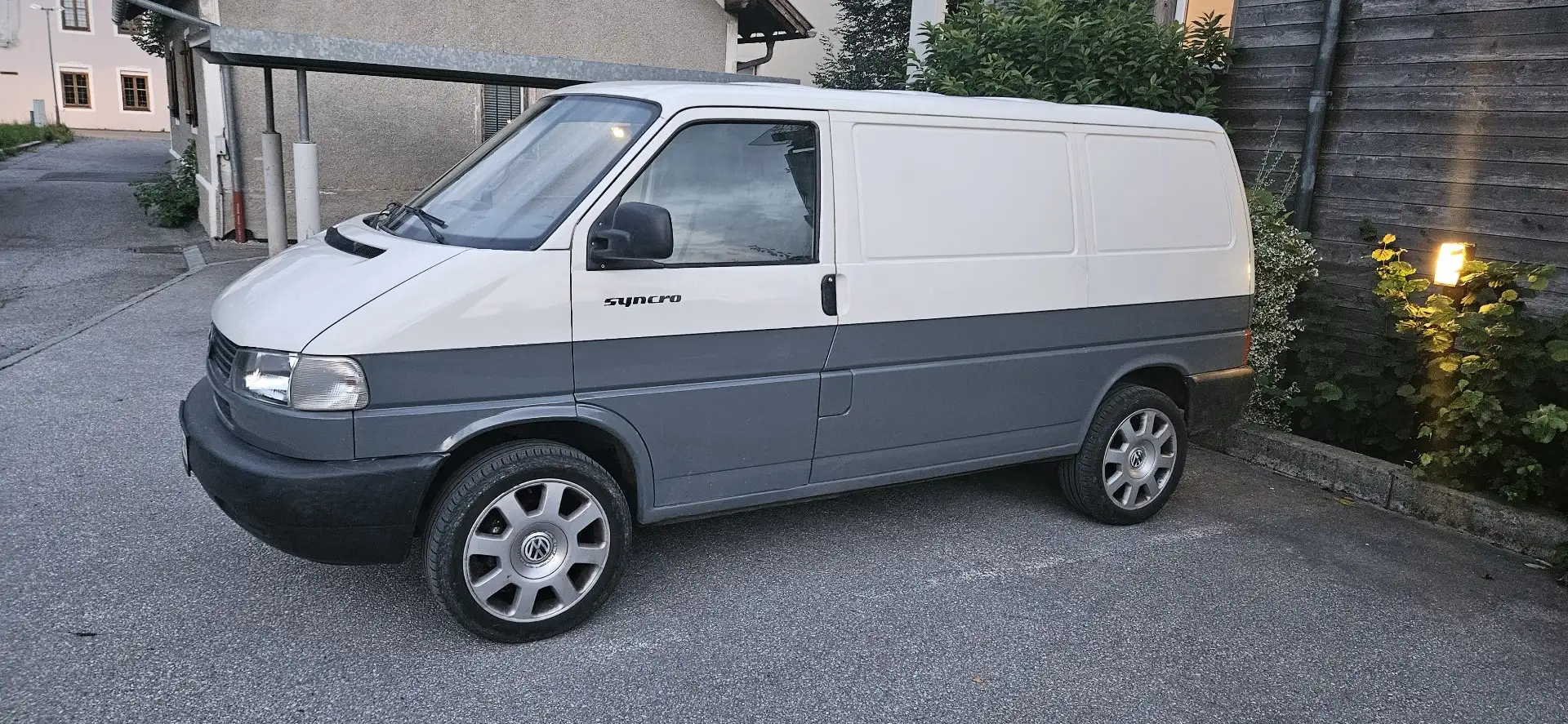 Volkswagen T4 Transporter Syncro - 1