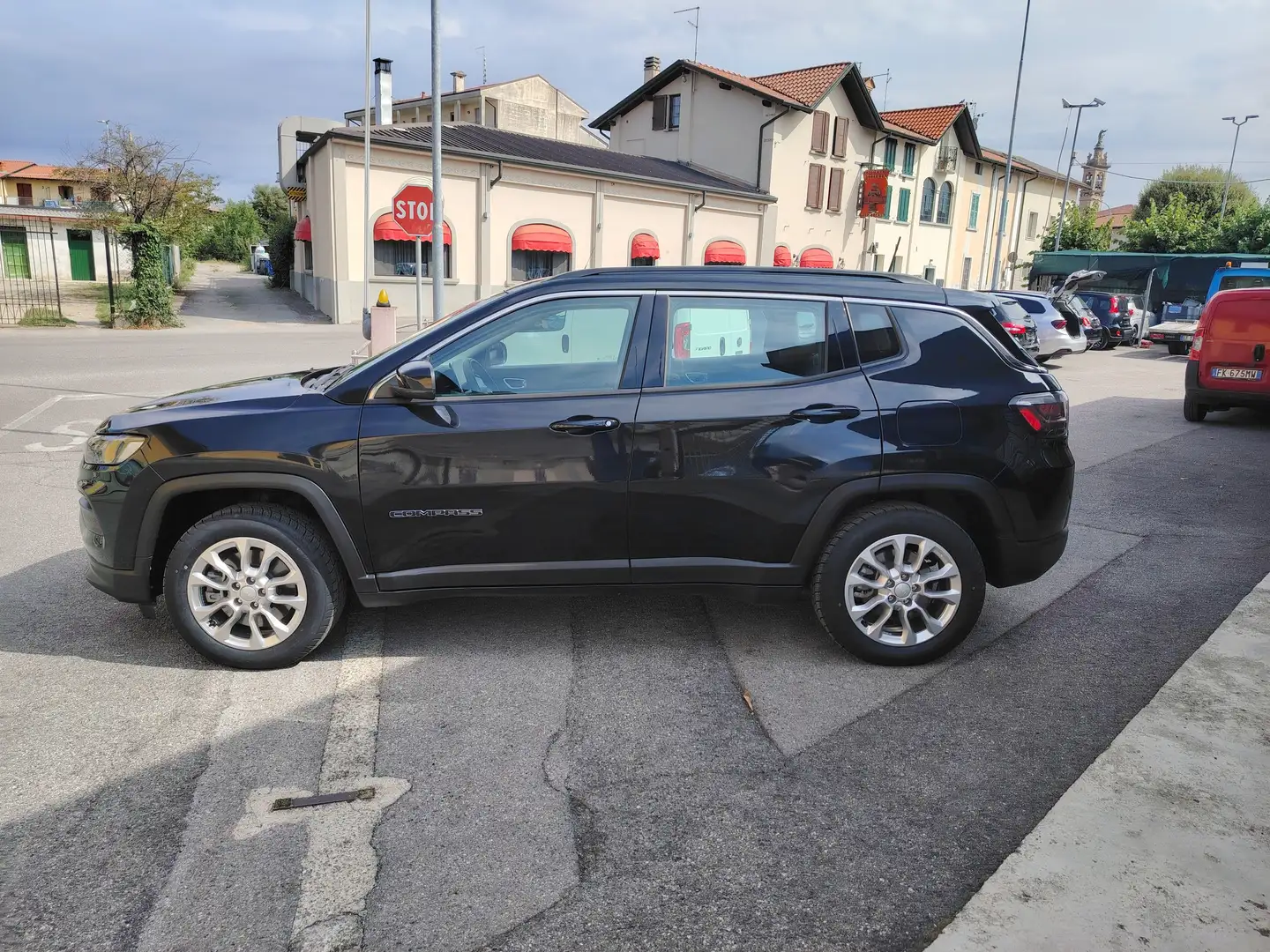 Jeep Compass II 1.3 T4 PHEV 4XE LONGITUDE 190 CV. Nero - 2