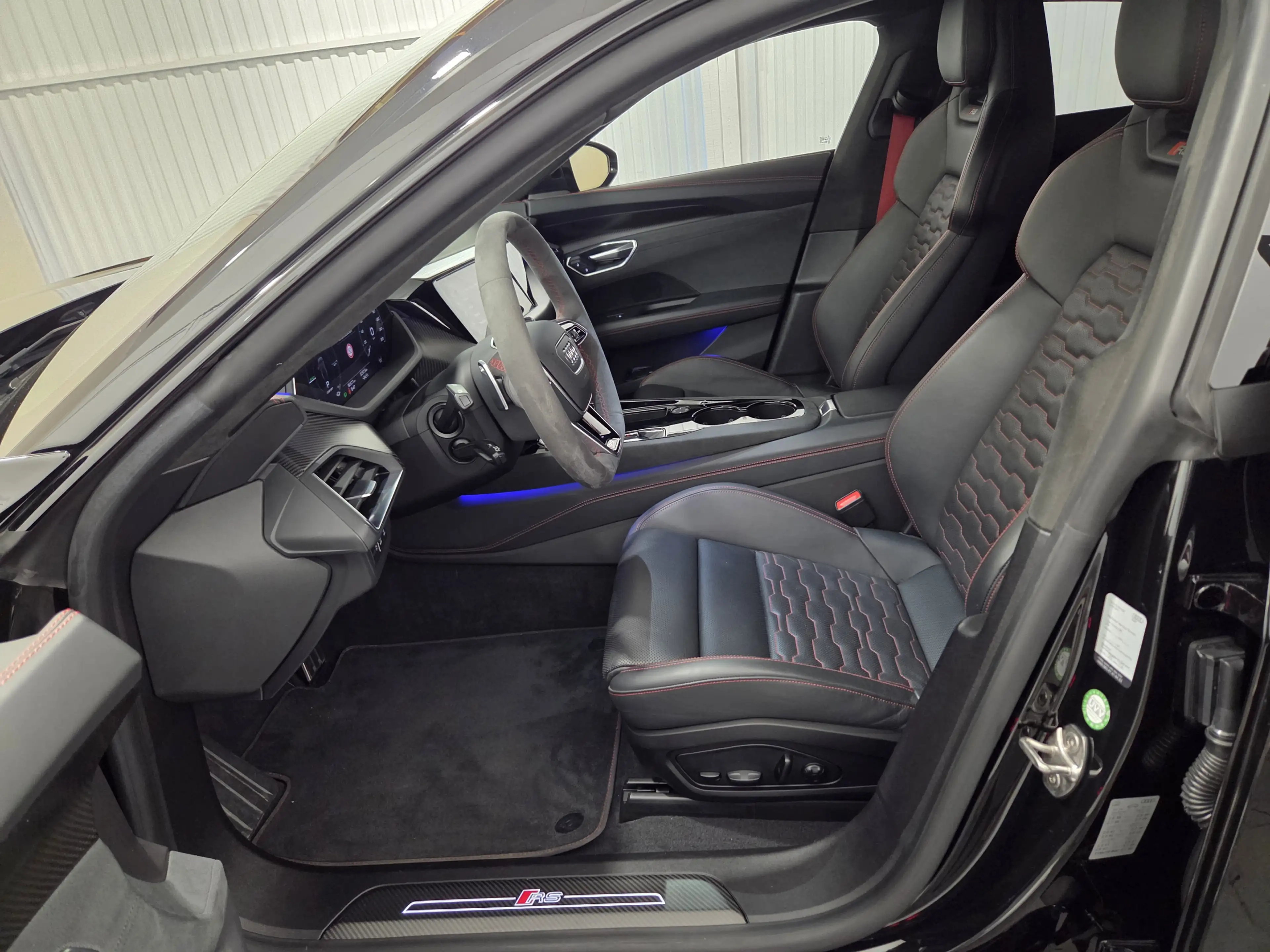 Audi e-tron GT RS quattro ACC, Head-Up, 21 Zoll, 360° — photo 14
