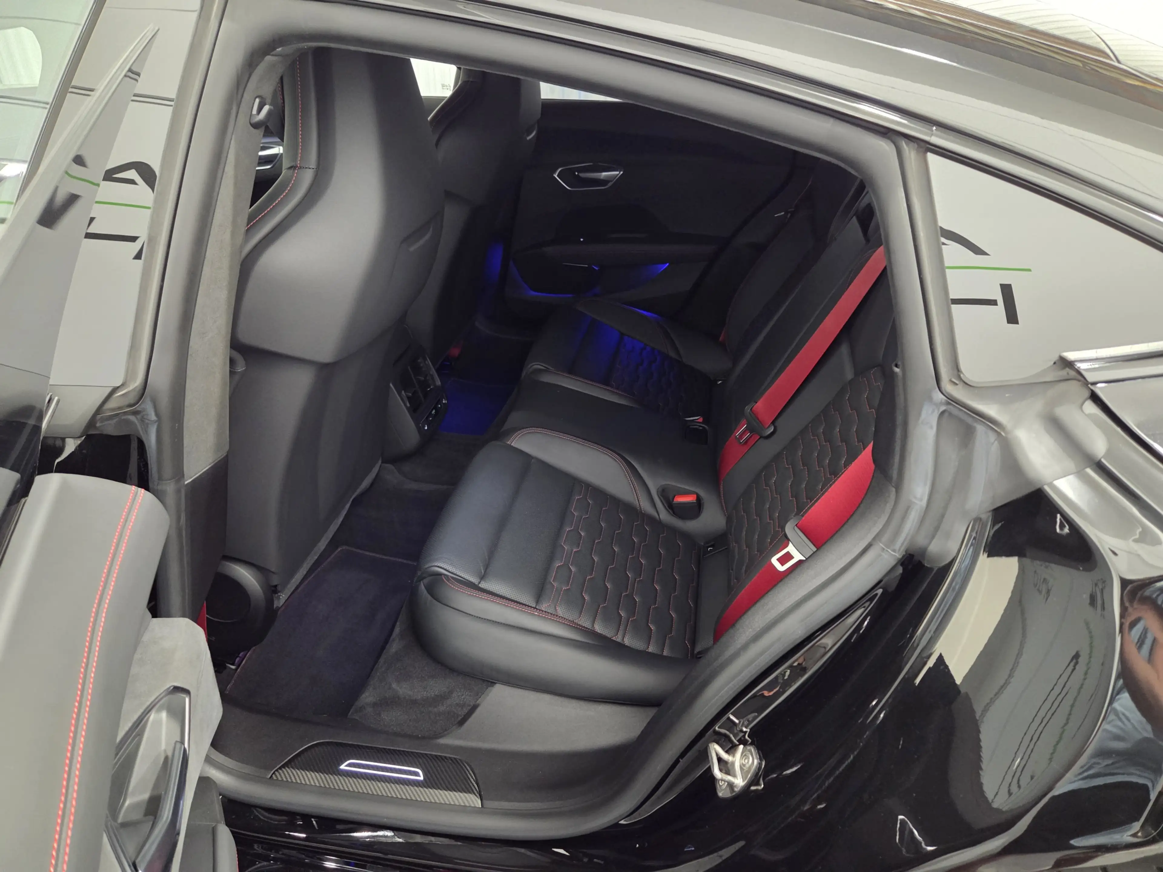 Audi e-tron GT RS quattro ACC, Head-Up, 21 Zoll, 360° — photo 15