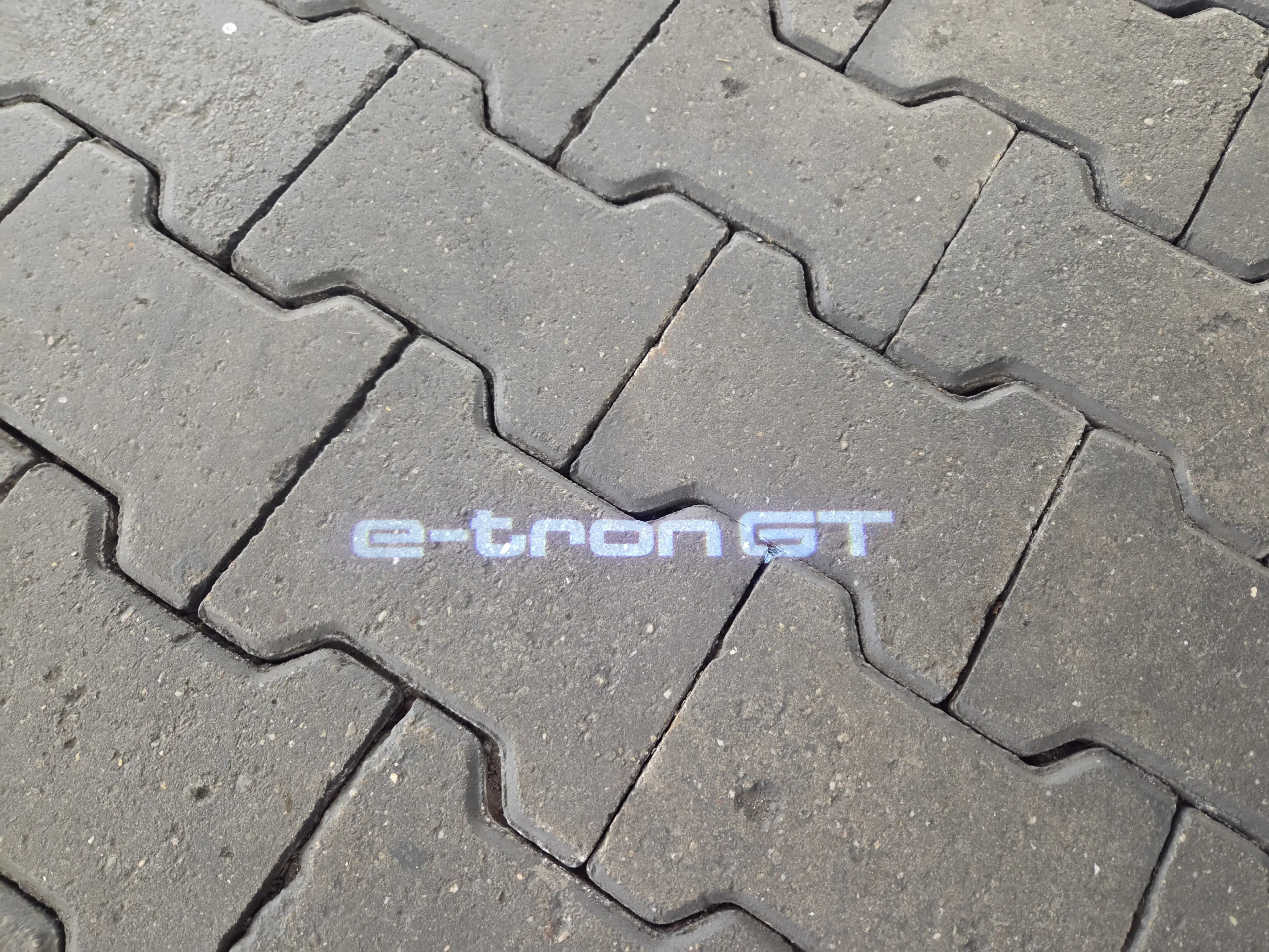 Audi e-tron GT RS quattro ACC, Head-Up, 21 Zoll, 360° — photo 13