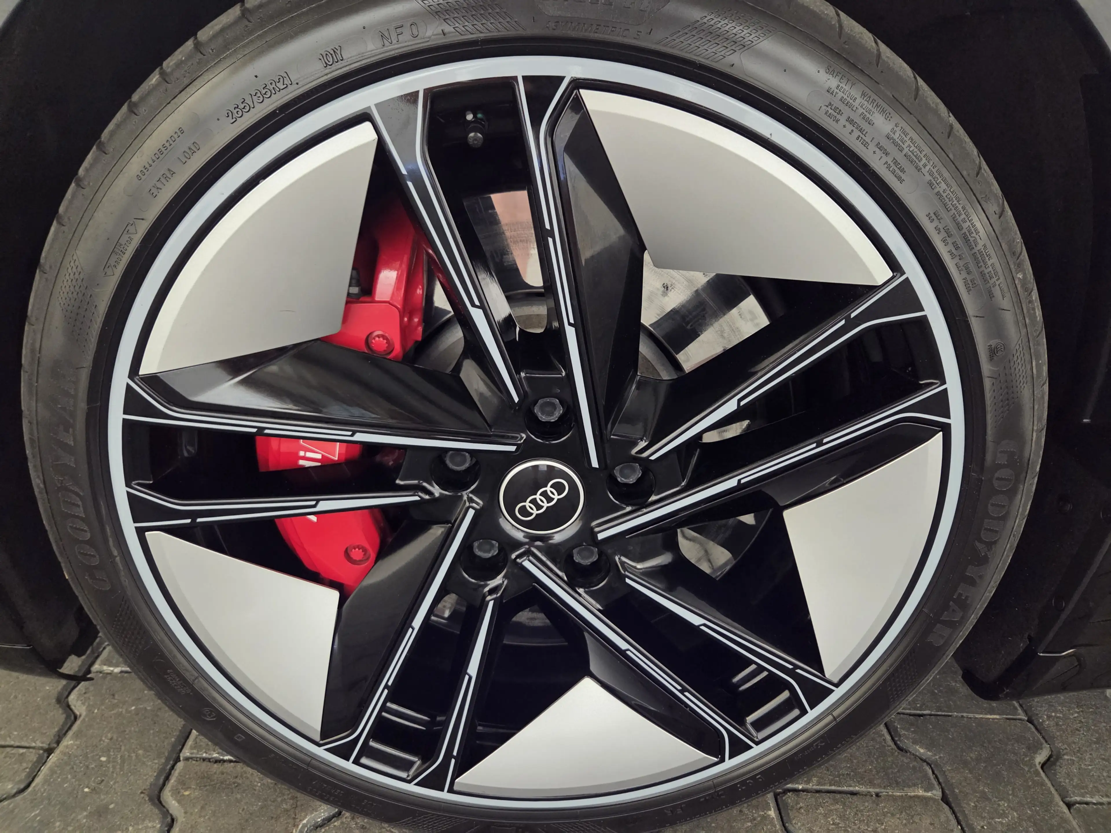 Audi e-tron GT RS quattro ACC, Head-Up, 21 Zoll, 360° — photo 9