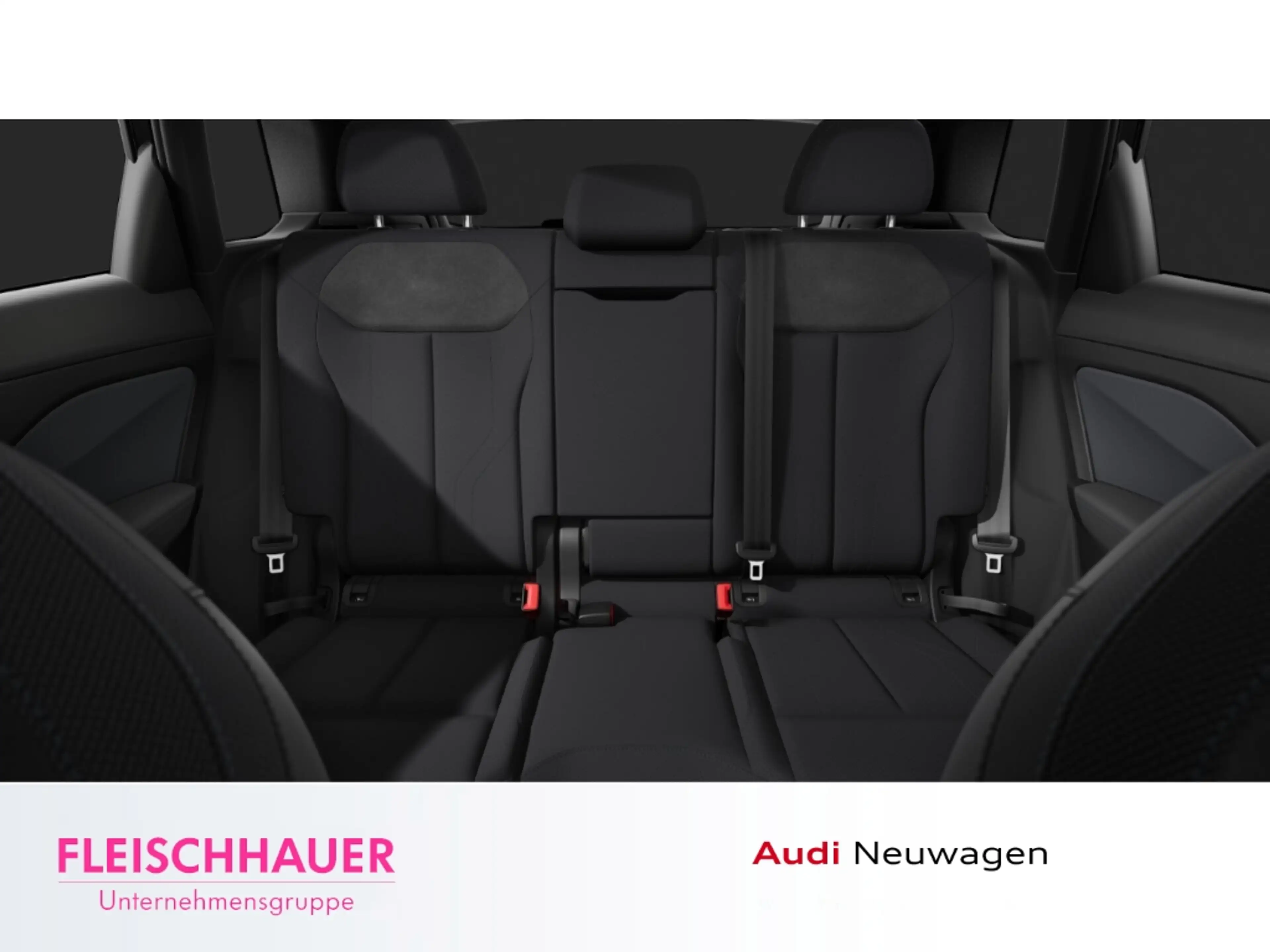 Audi Q3 SUV 1.5 TFSI S line TECH-PLUS PANO HUD MATRIX — photo 9