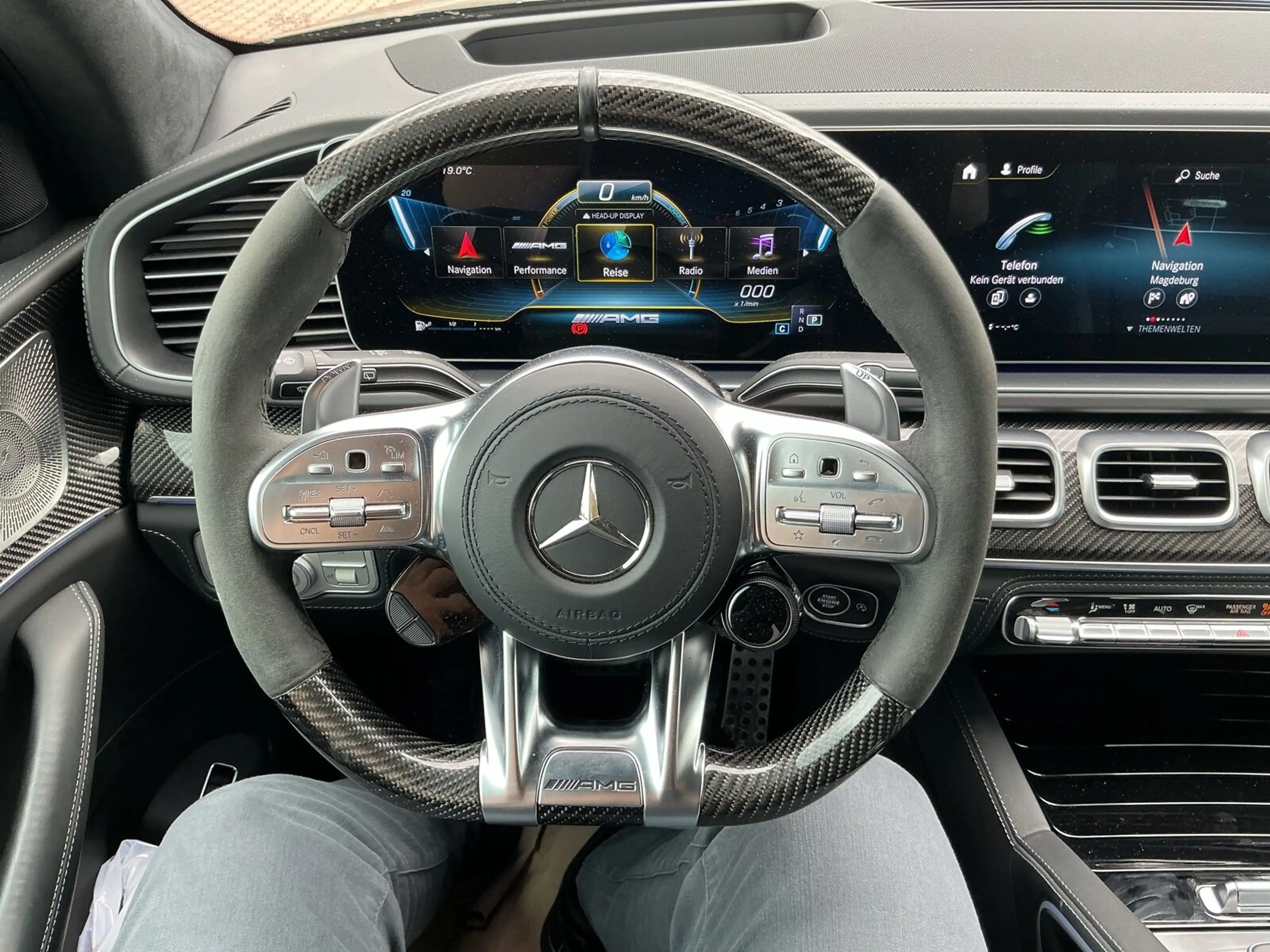 Mercedes-Benz GLS 63 AMG GLS 63 4M+ PanoD Distr 360K Sound AHK Performance — photo 13