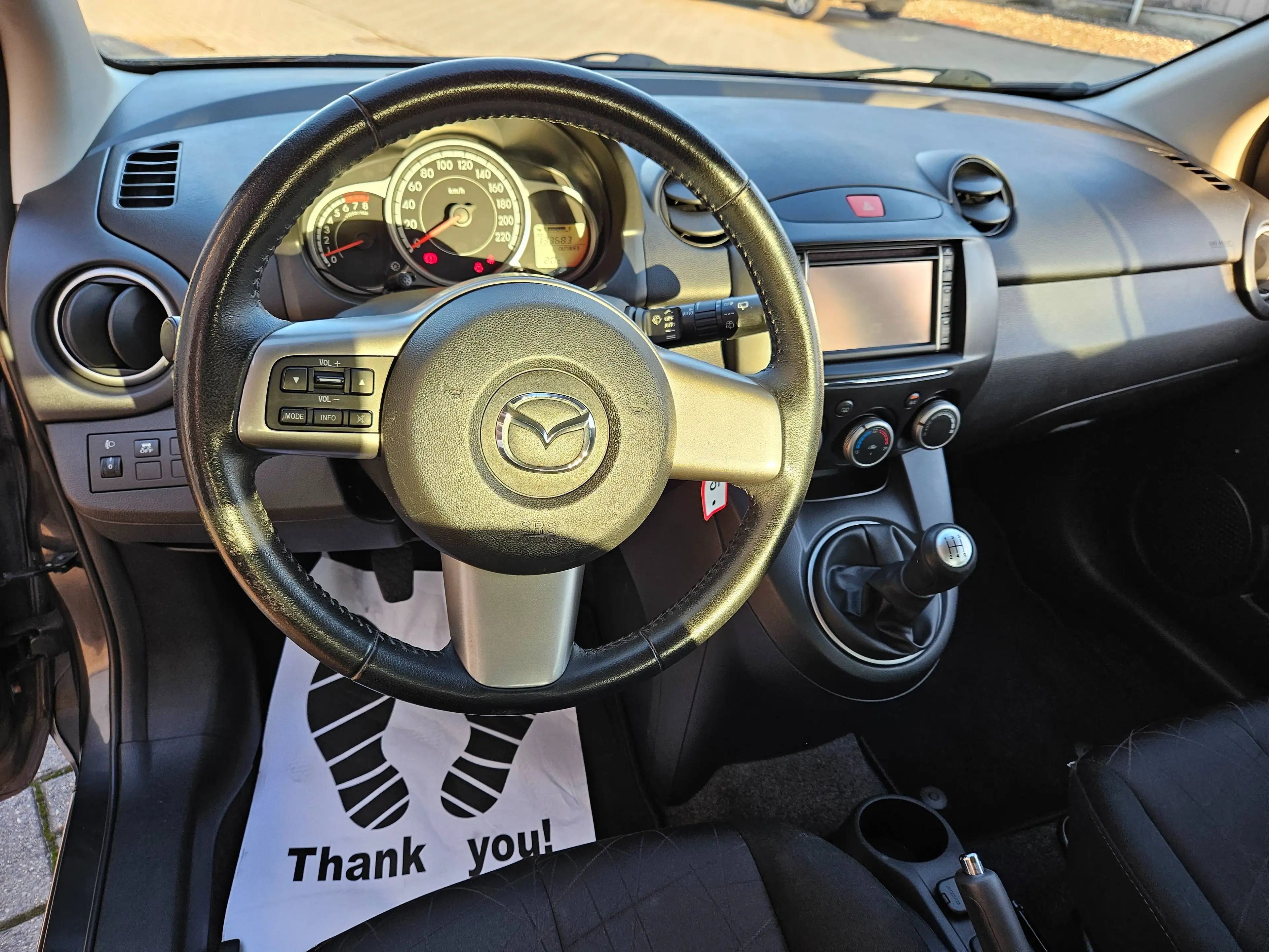 Mazda 2 2 1.3i | 12M Garantie | Bluetooth | navigatie | zetelverwarming | airco — photo 8