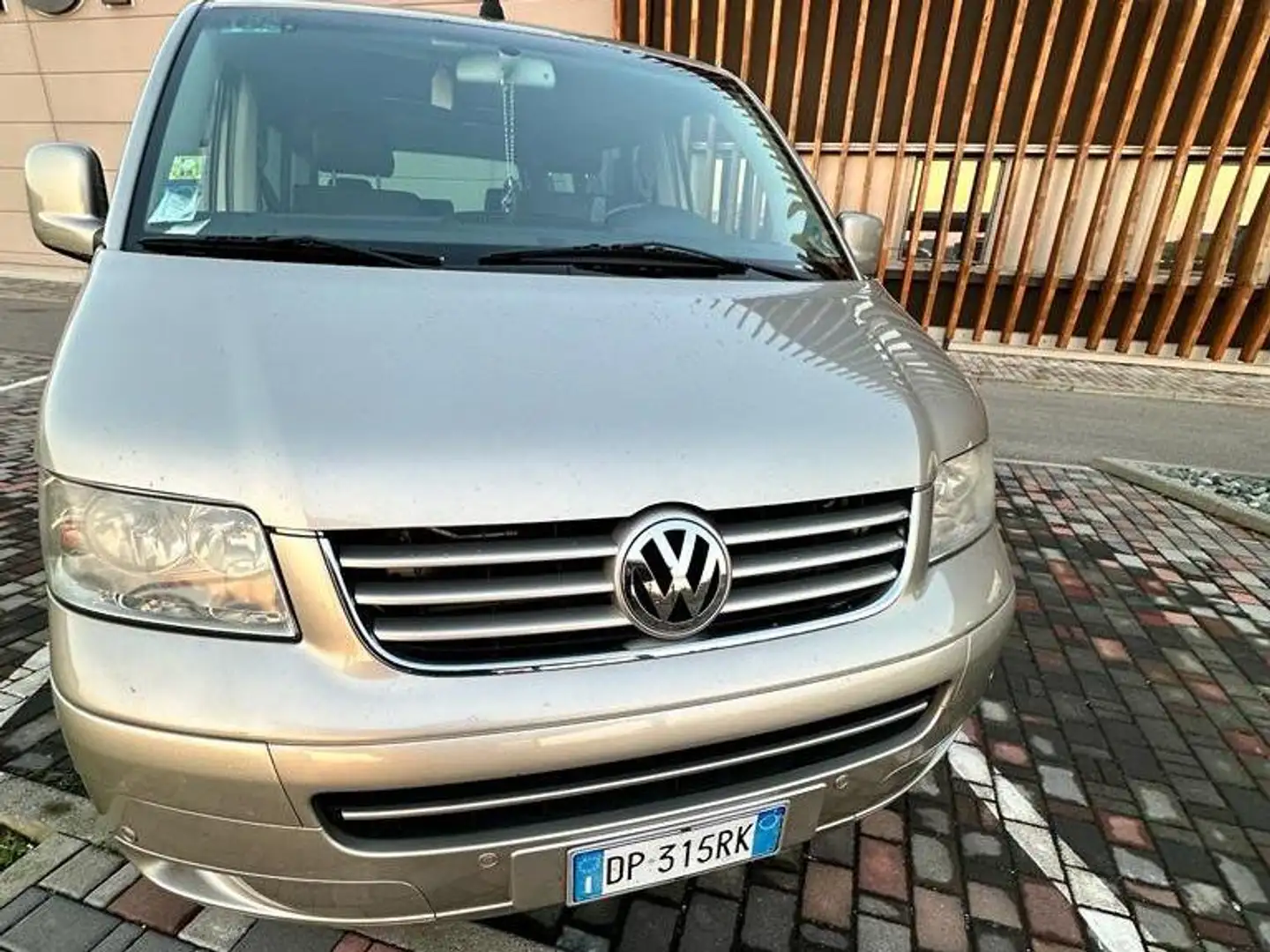 Volkswagen T5 Multivan Multivan T5 2003 2.5 tdi Highline 174cv tiptronic Oro - 1