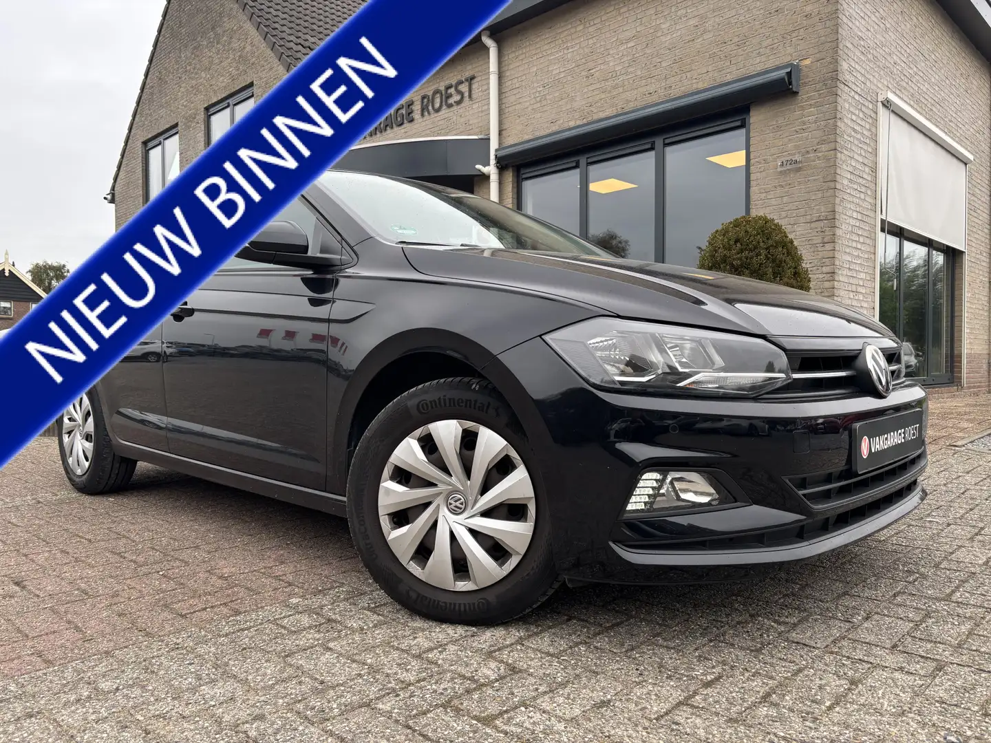 Volkswagen Polo 5DRS 1.0 TSI Comfortline Navigatie / Carplay / Ada Zwart - 1