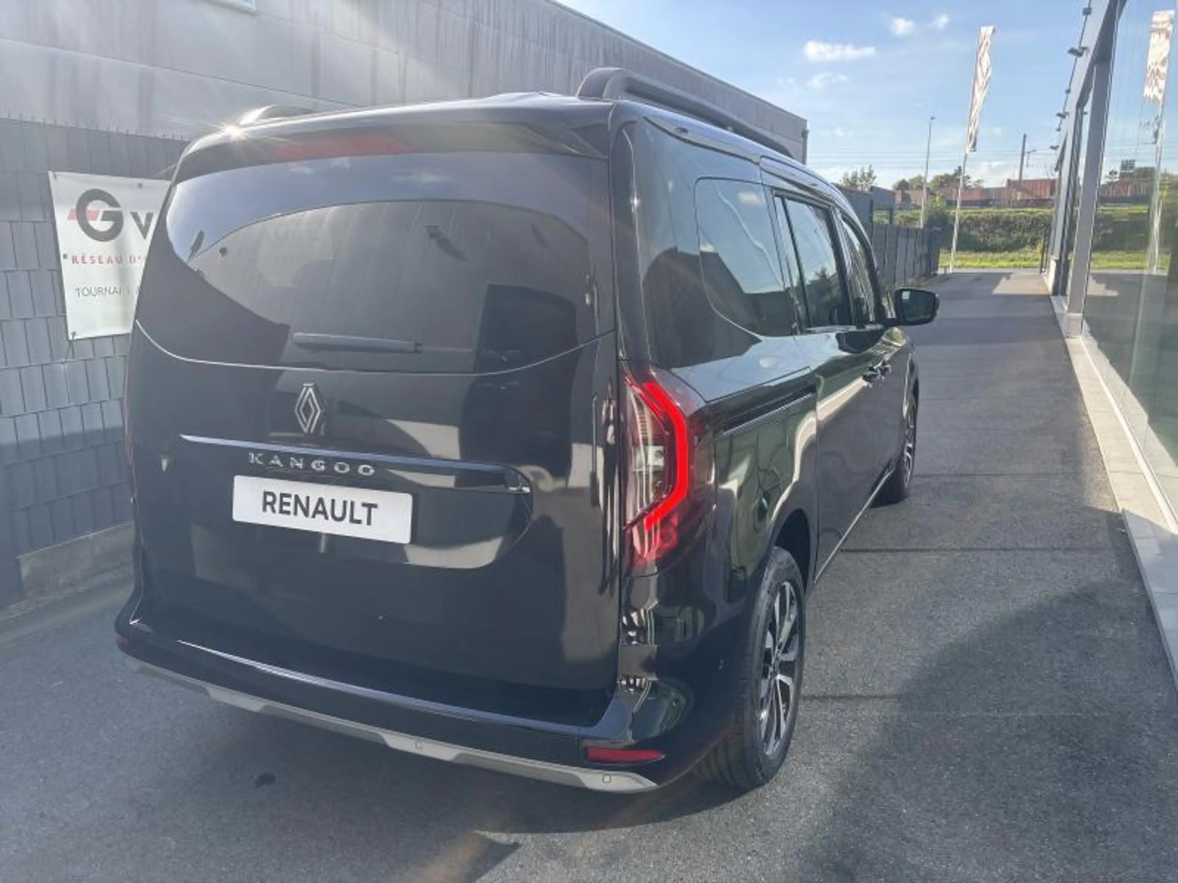 Renault Kangoo GRAND TECHNO TCE 130 EDC — photo 4