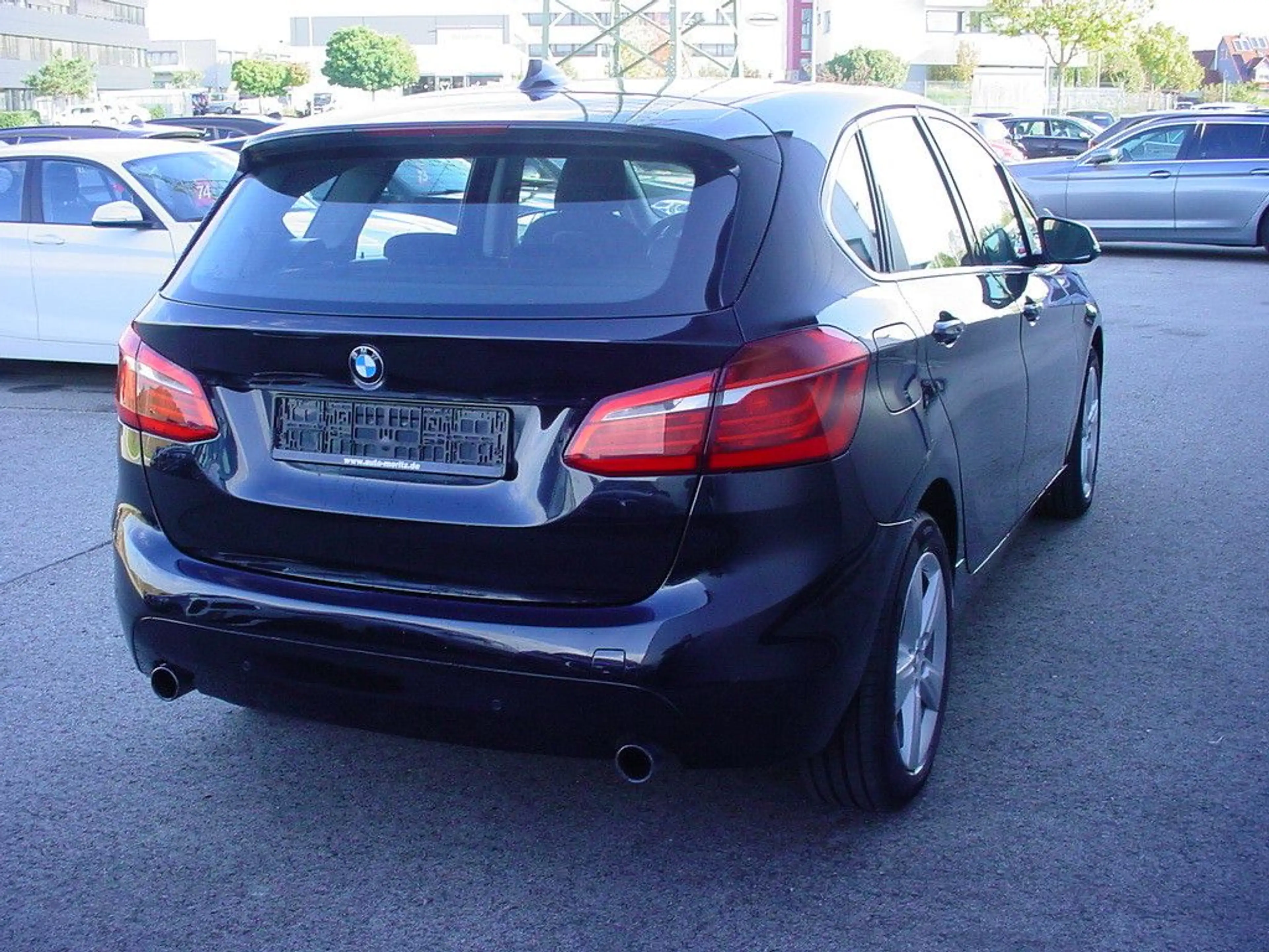 BMW 220 220i*nur 48KM*1.Hand*NAVI *AHK*** — photo 5