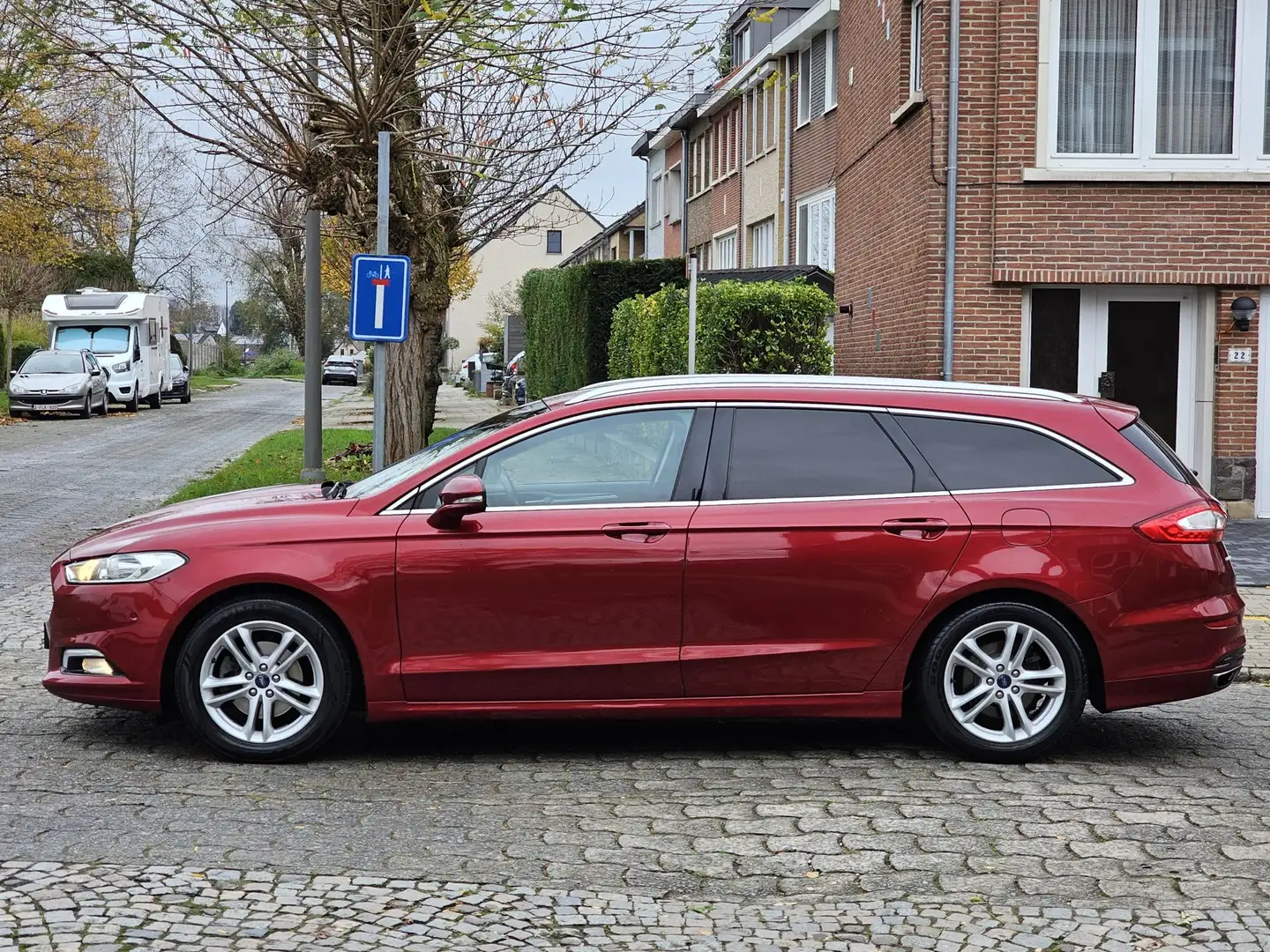 Ford Mondeo 2.0 i AUTOMAAT 1E EIGENAAR DEALER ONDERHOUDEN Rood - 2
