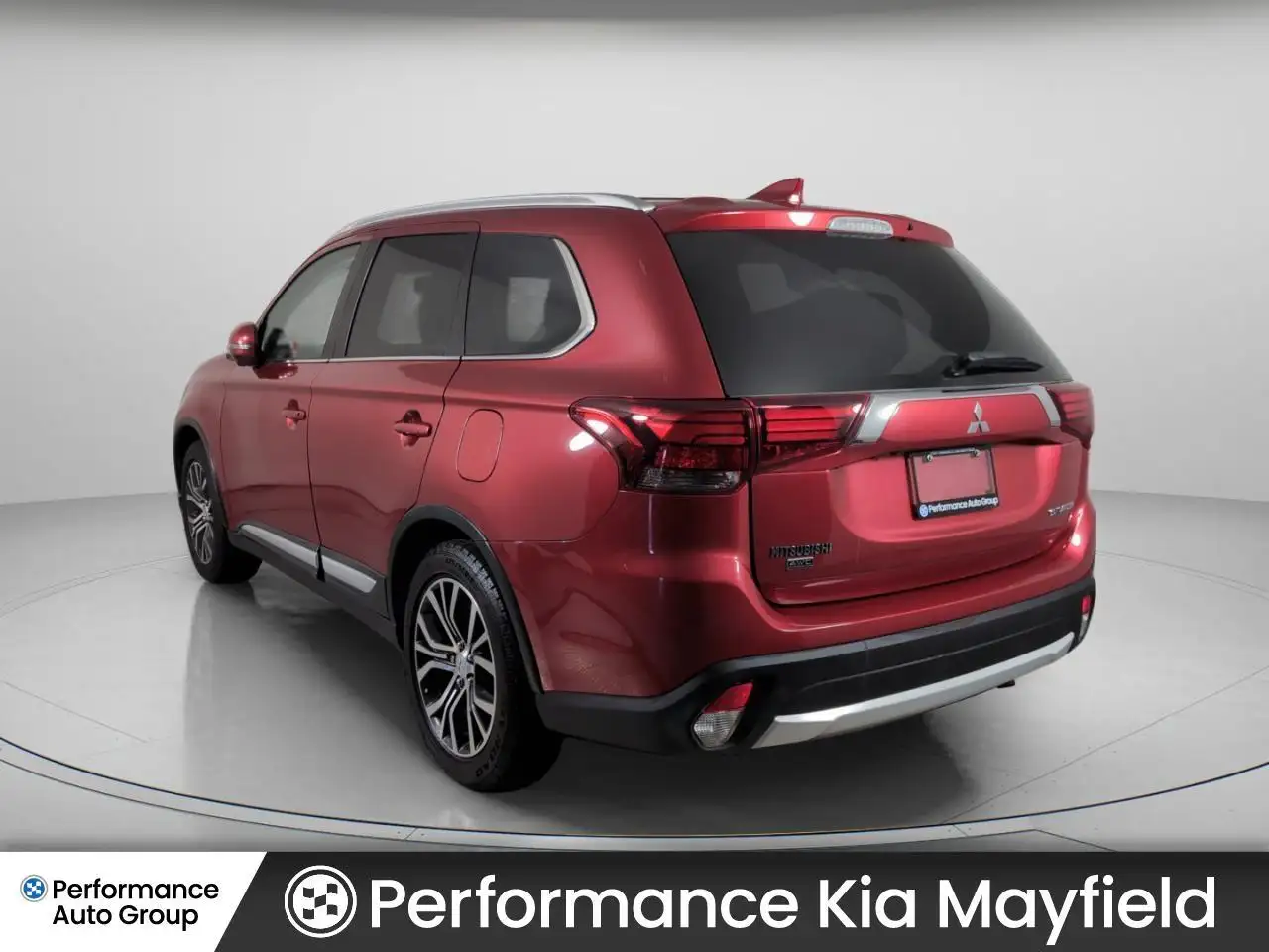 Mitsubishi Outlander снимка Mitsubishi Outlander