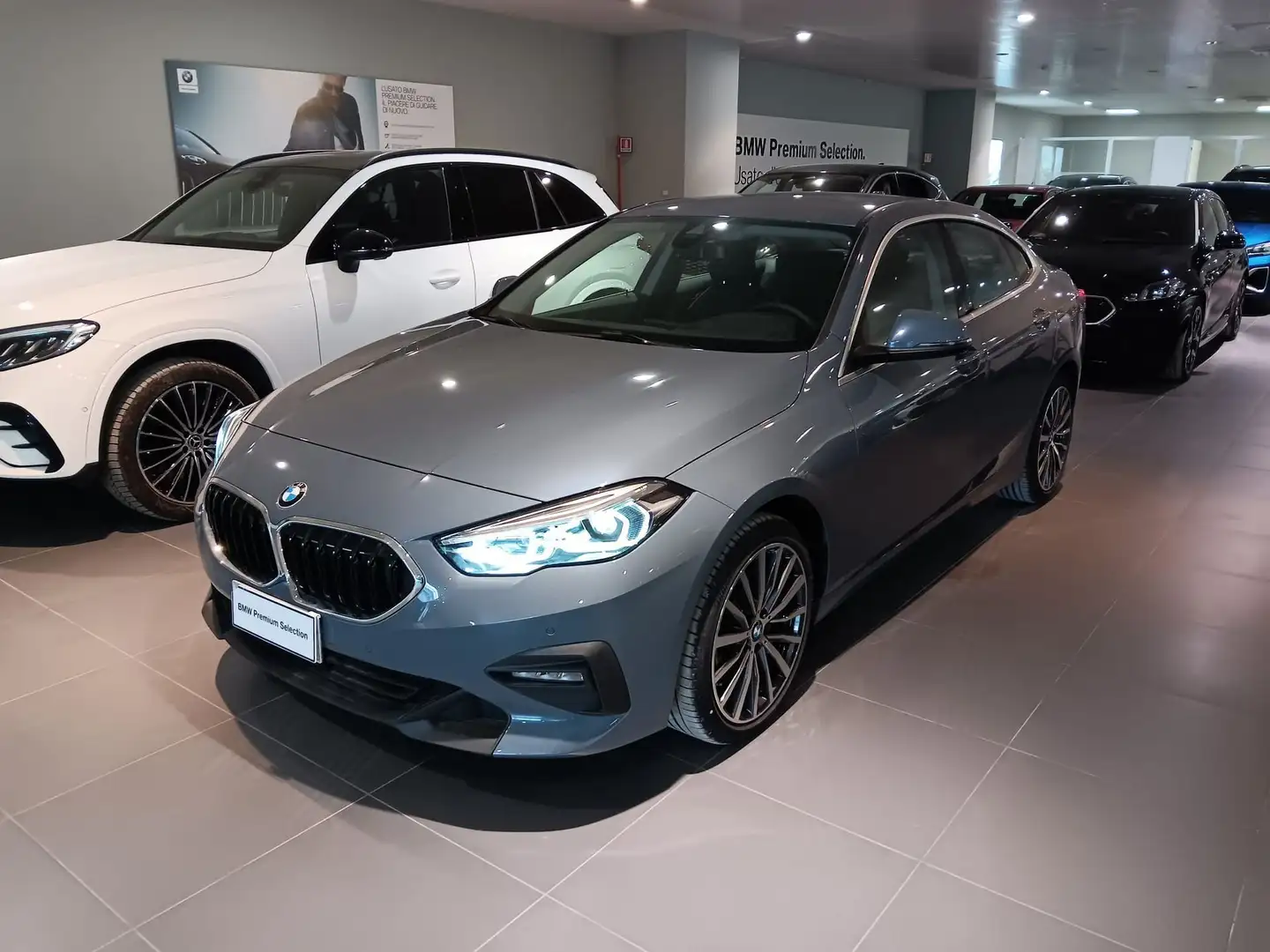 BMW 218 Serie 2 218D GRAN COUPÉ Blau - 1