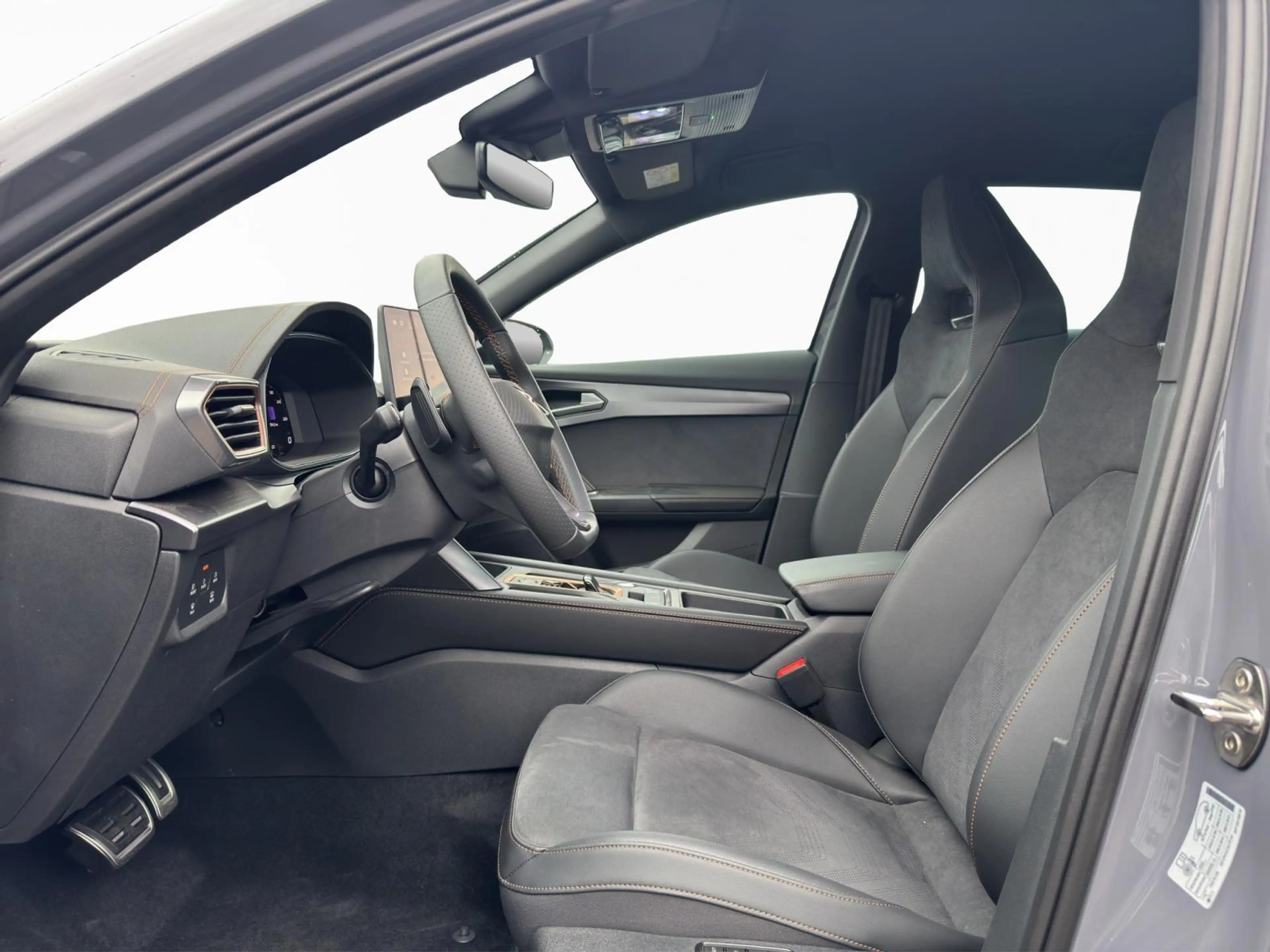 CUPRA Formentor 1.5 eTSI DSG — photo 9