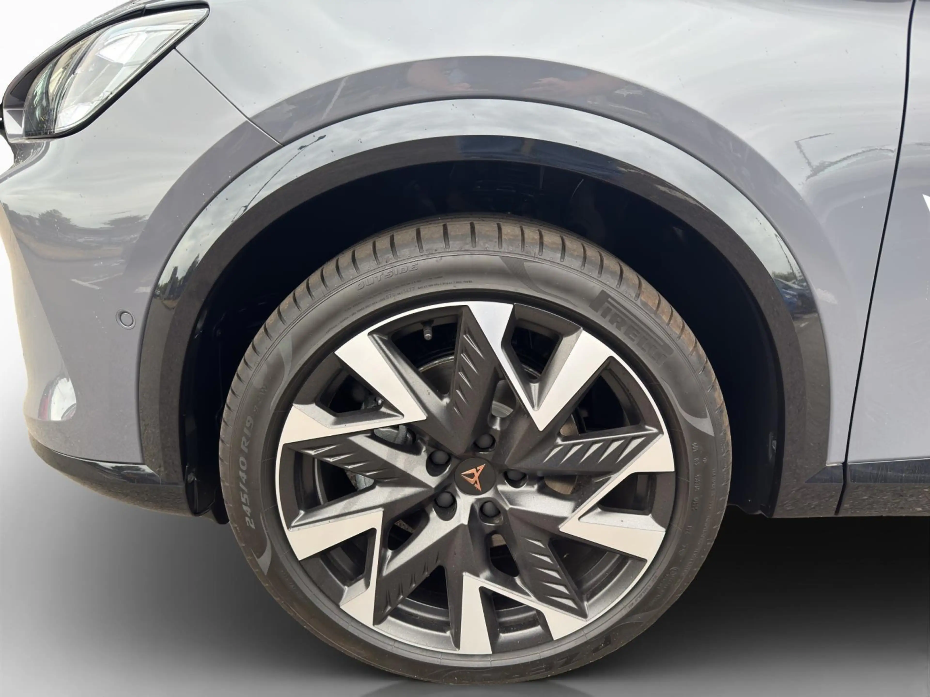 CUPRA Formentor 1.5 eTSI DSG — photo 8