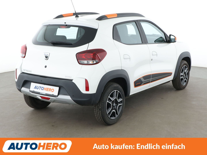 Dacia Spring electric drive 33 kW Comfort Aut.*NAVI*CAM*PDC* — photo 6