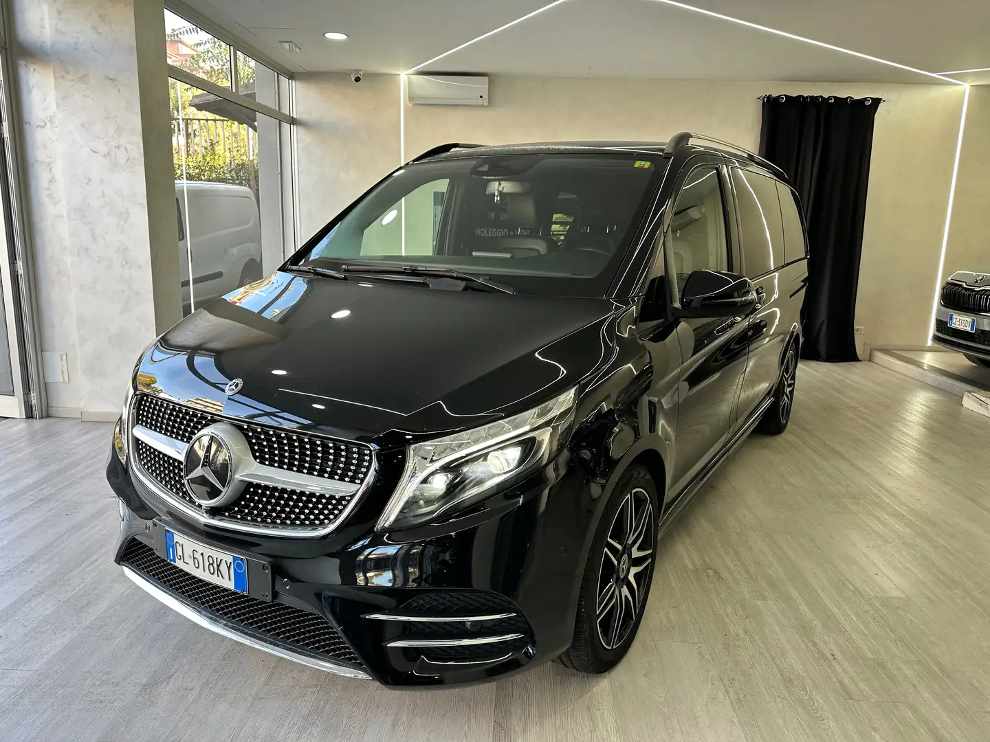Mercedes-Benz V v long 300 d sport auto Noir - 1