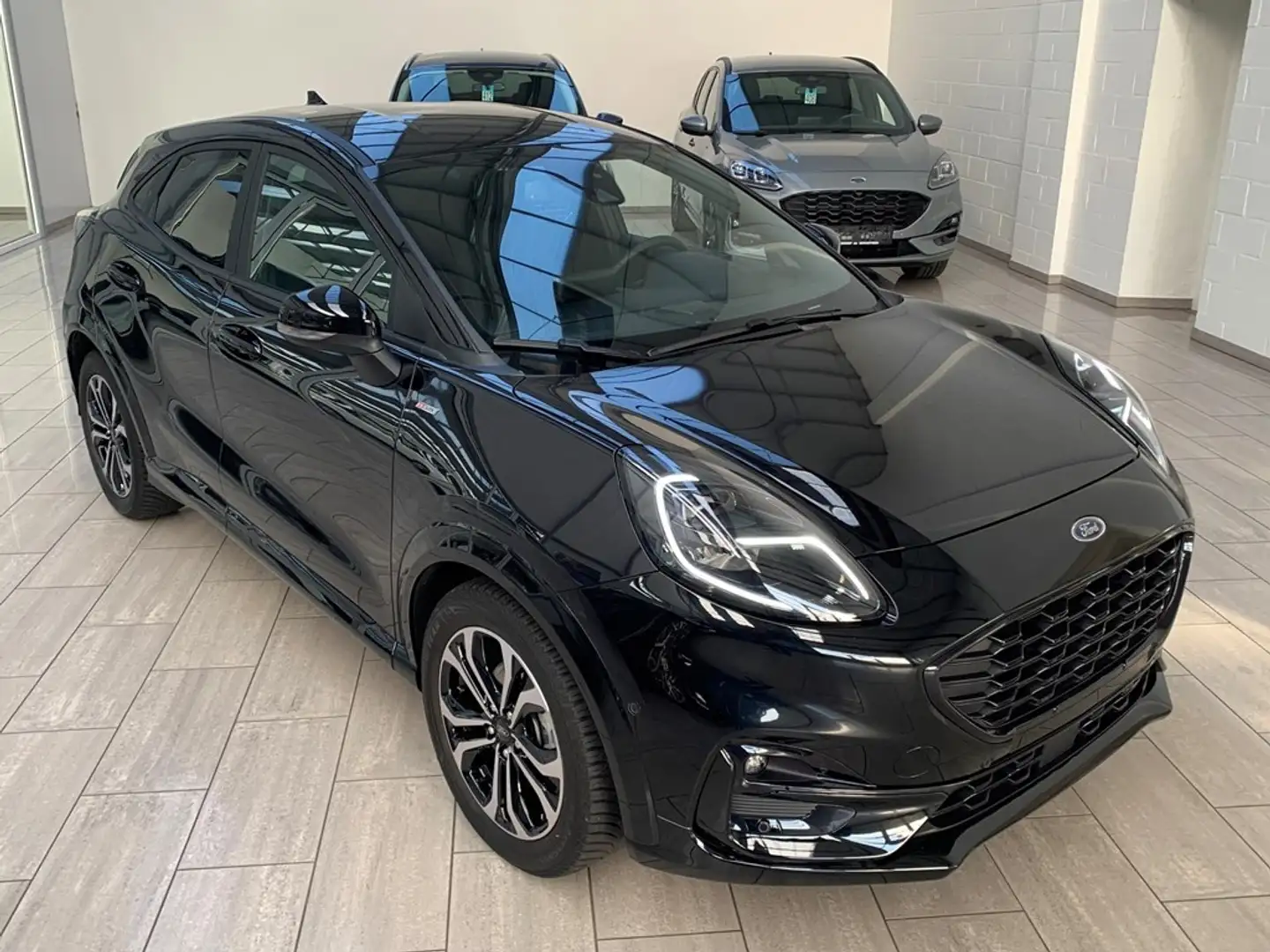 Ford Puma Ecoboost mHEV ST-Line X Zwart - 1