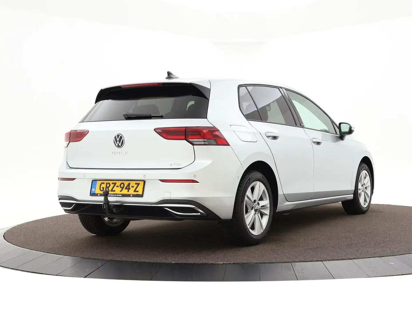 Volkswagen Golf 1.5 TSI 130PK Move DSG automaat | Trekhaak |  Navi Gris - 2