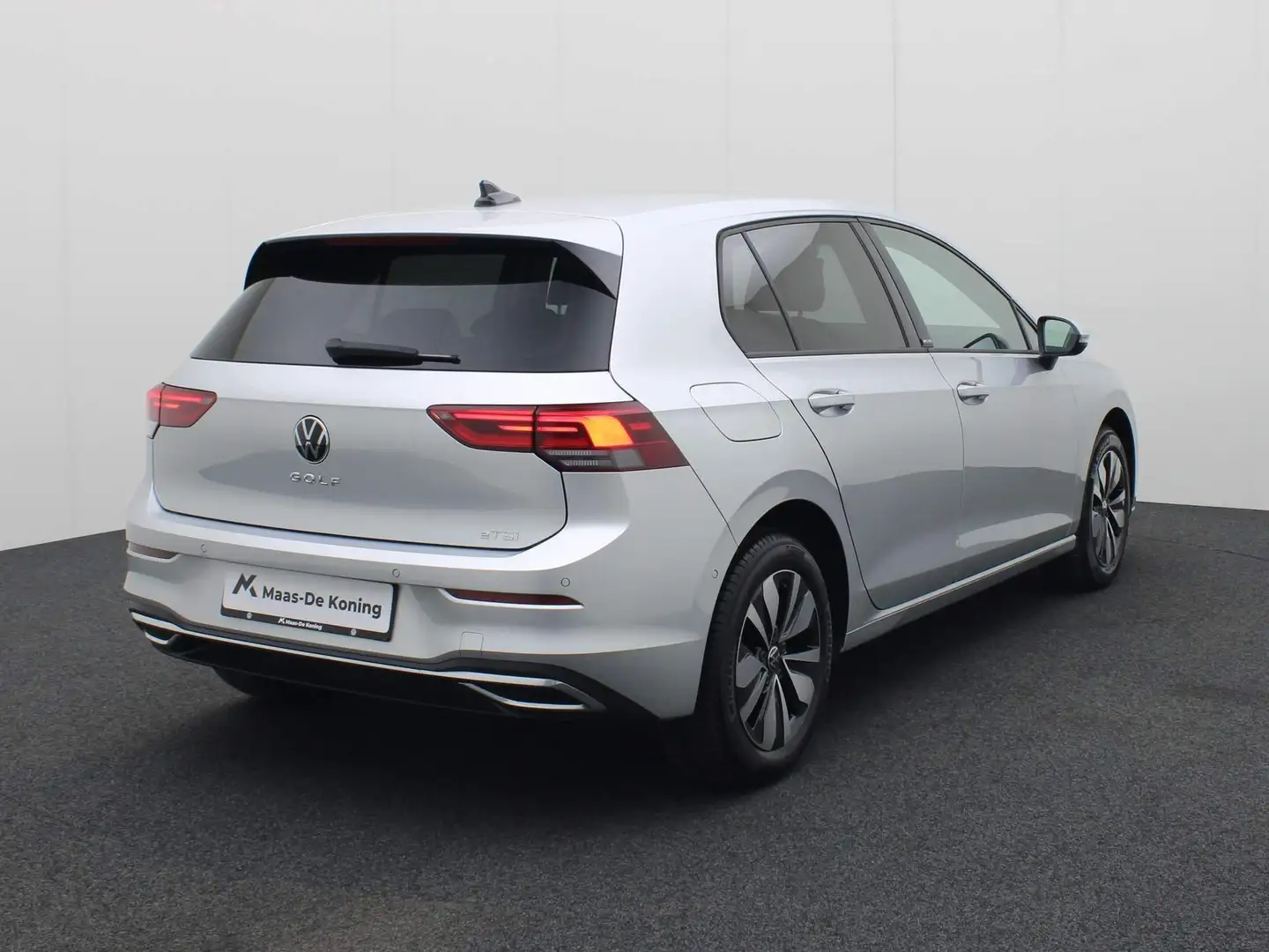 Volkswagen Golf 1.5 TSI 130PK Move DSG automaat | Trekhaak Navigat Grigio - 2