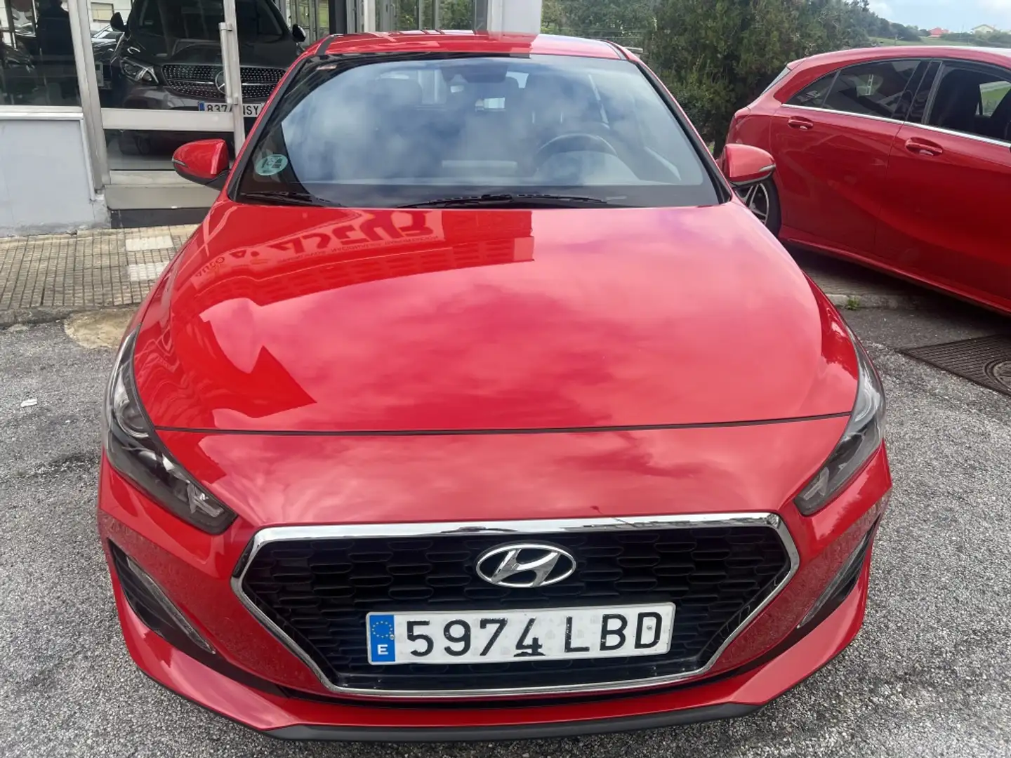 Hyundai i30 1.6CRDi Go PLus 116 Rojo - 2