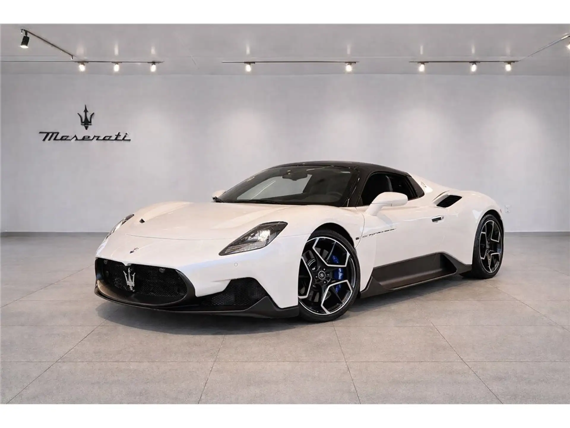 마세라티 MC20 Cabriolet 2026 흰색 사진 1