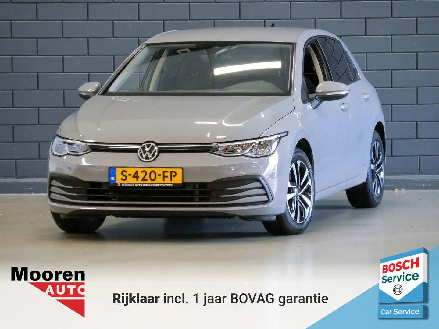 Volkswagen Golf 1.5 eTSI 150PK Automaat Style | NAVIGATIE | CARPLA Grijs - 1