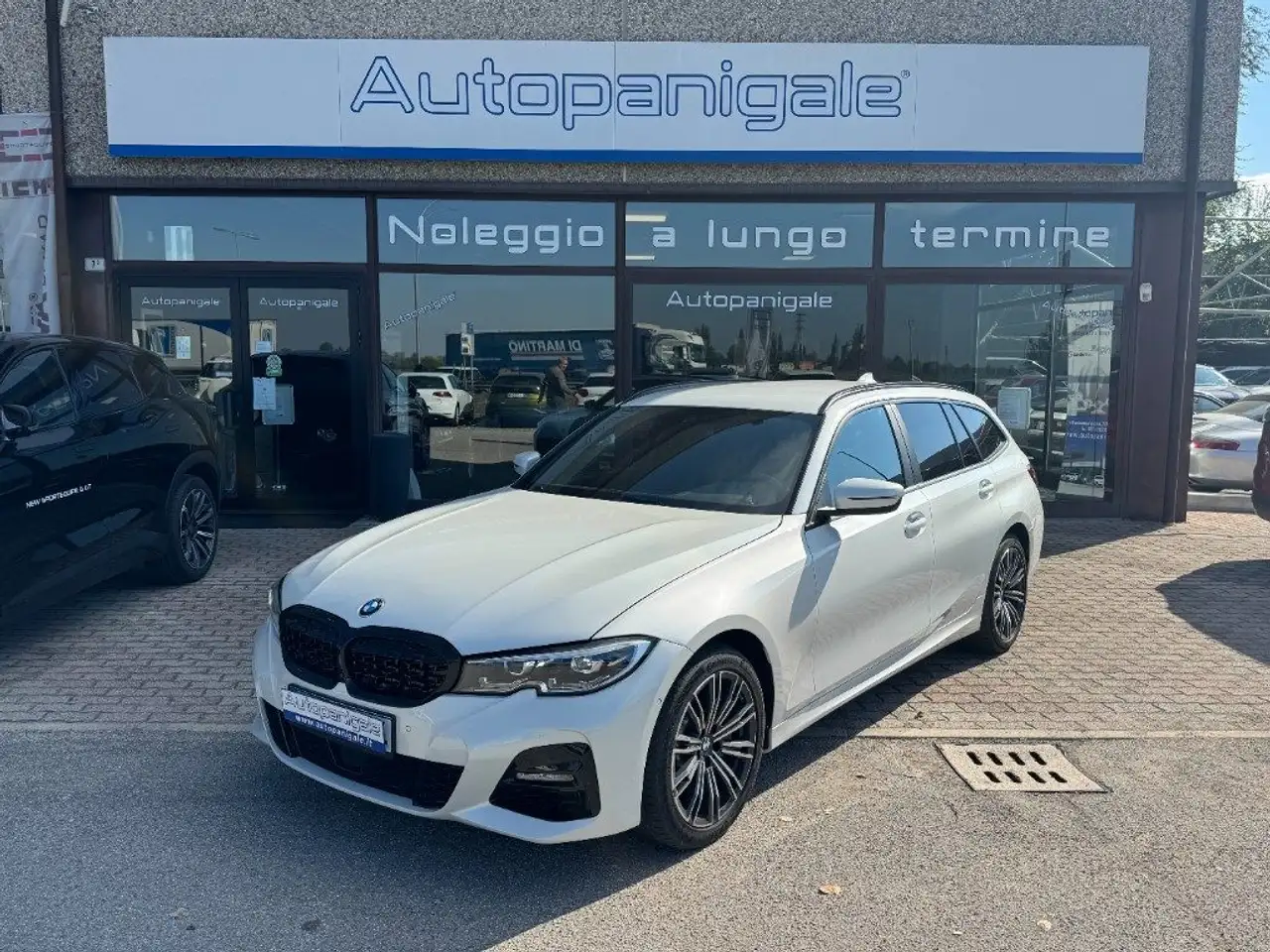 BMW 330
