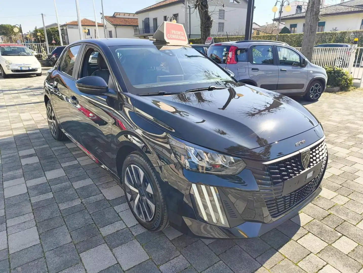 Peugeot 208 PureTech 75CV 5 porte Style #TAN 5,95% Zwart - 2