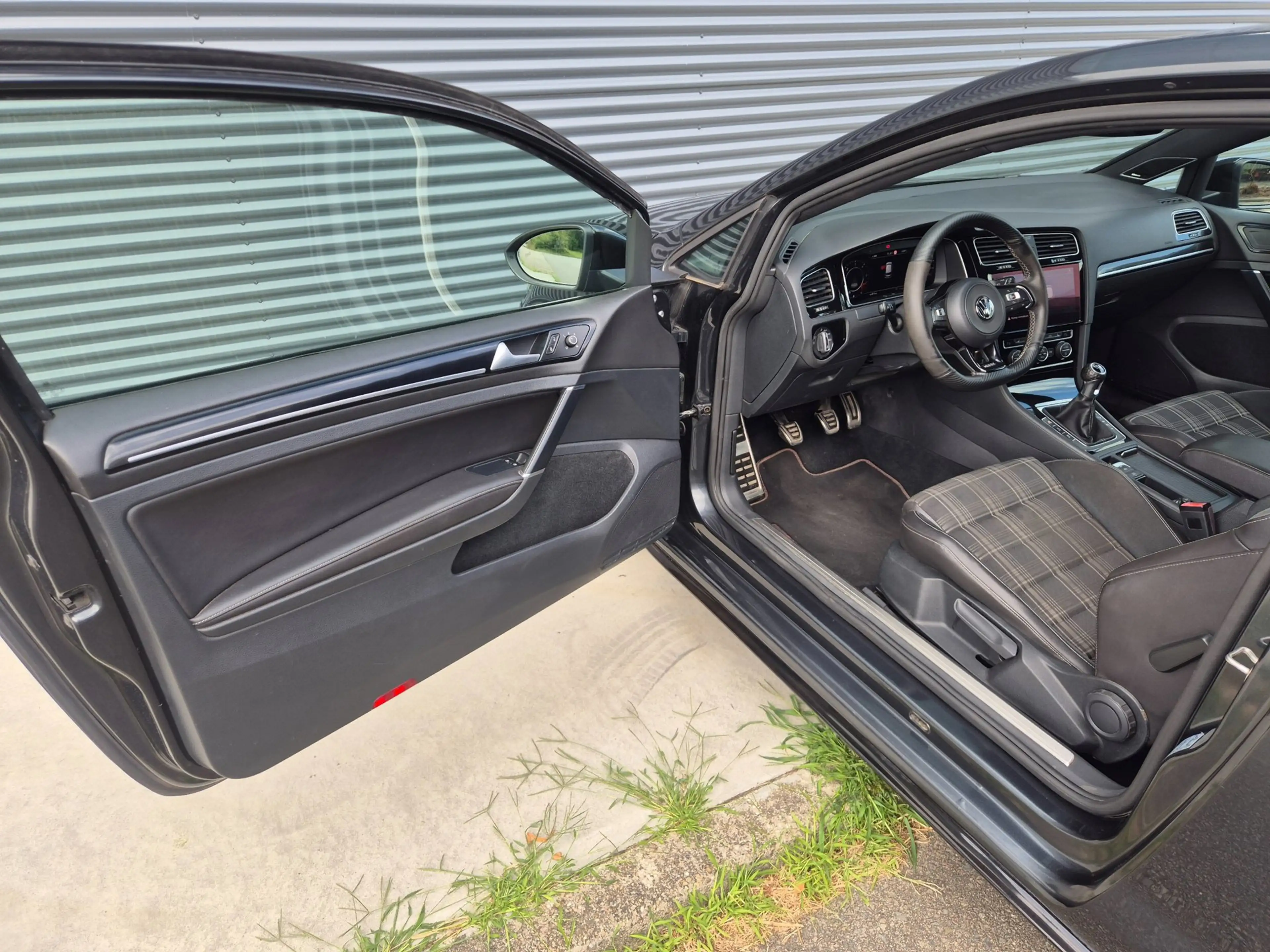 Volkswagen Golf GTD 2.0 TDI 7.5 3-deurs 6-bak DIKSTE VAN NL!!! — photo 9