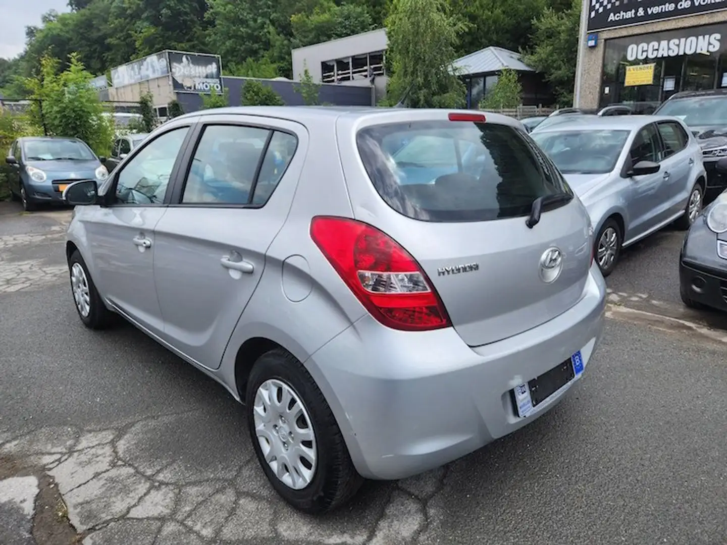 Hyundai i20 i20 1.4i Lounge MY2011 Argintiu - 2
