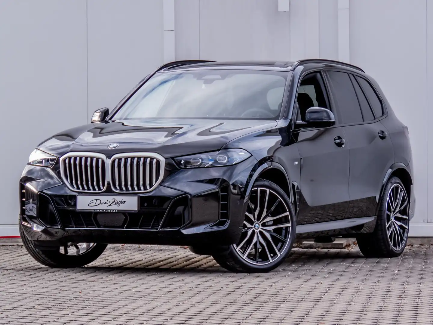 BMW X5 xDrive30d M Sport 22" ACC AHK 2-A-Luft STHZG Black - 1